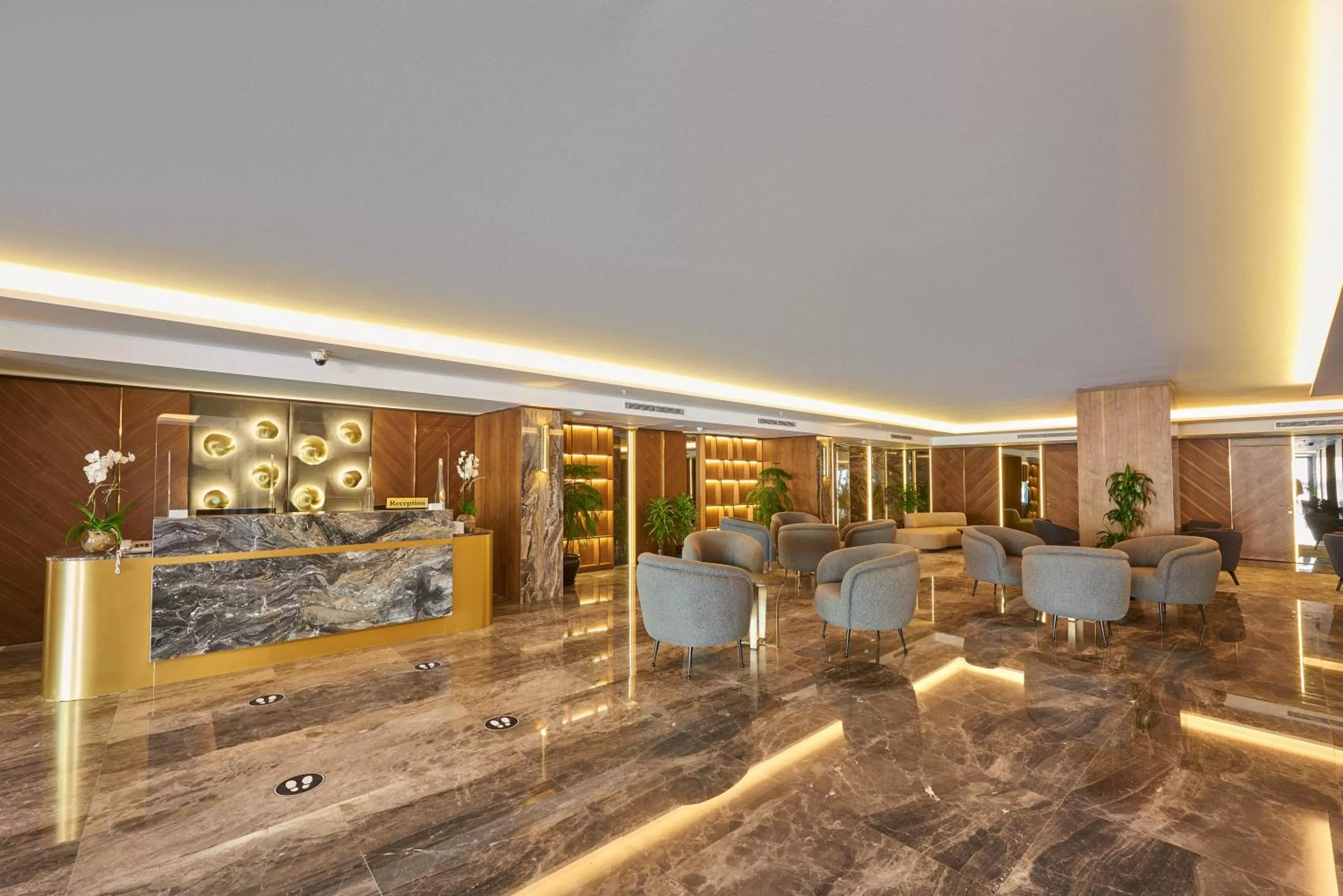 Lobby or reception in Grand Hotel Gulsoy Old City