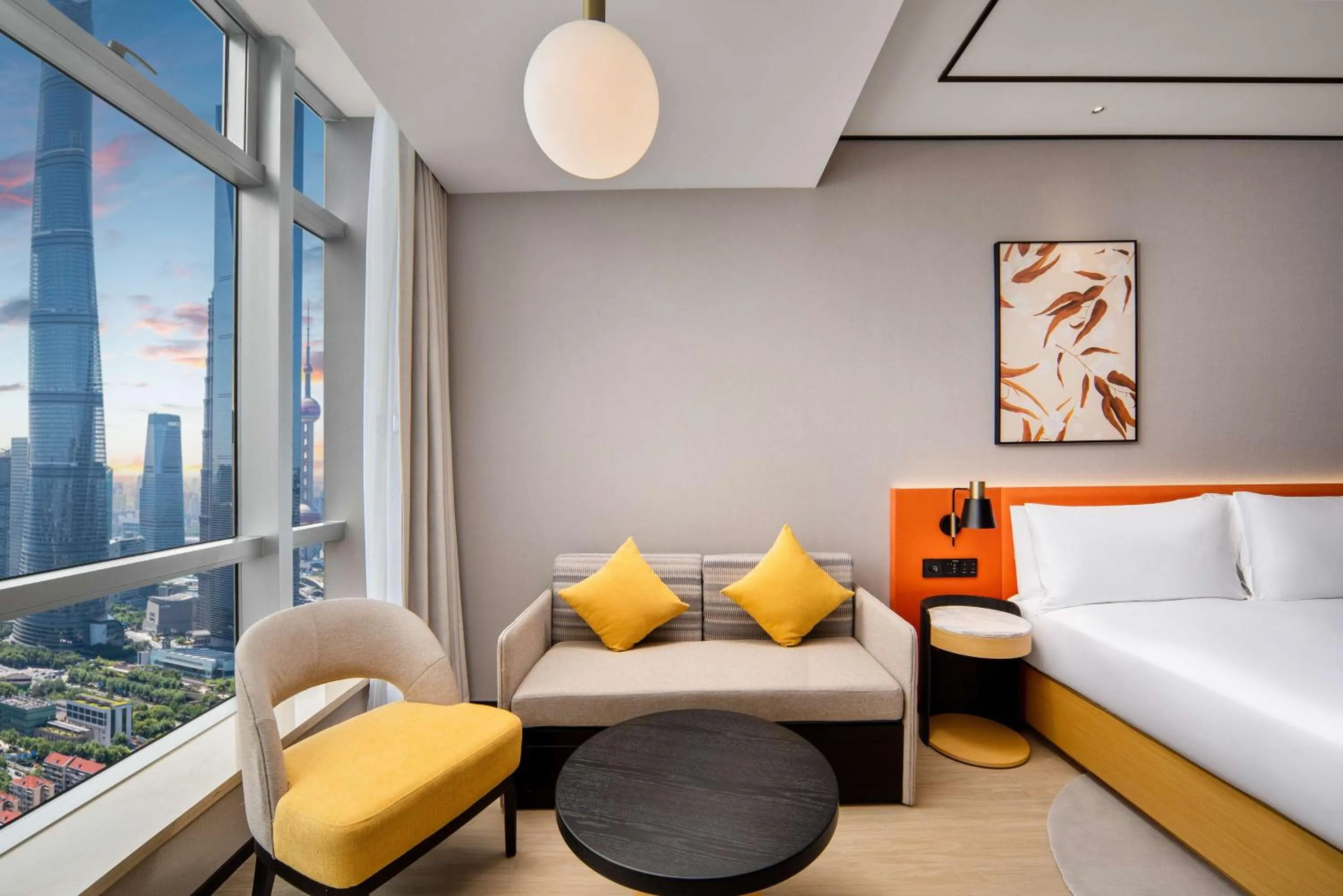 Bed in Hilton Garden Inn Shanghai Lujiazui