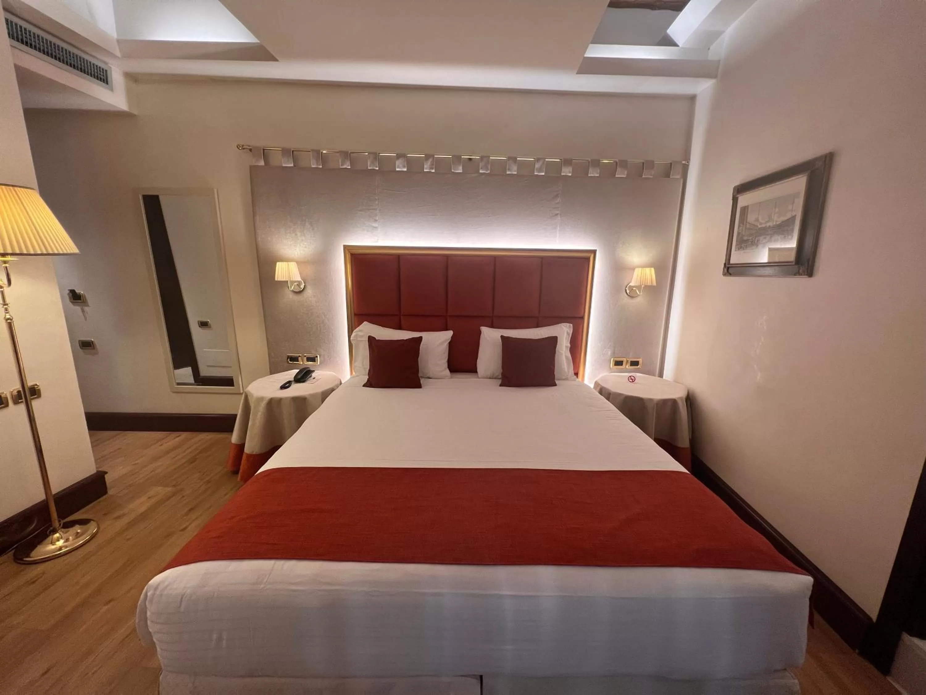 Bedroom, Bed in Ruzzini Palace Hotel