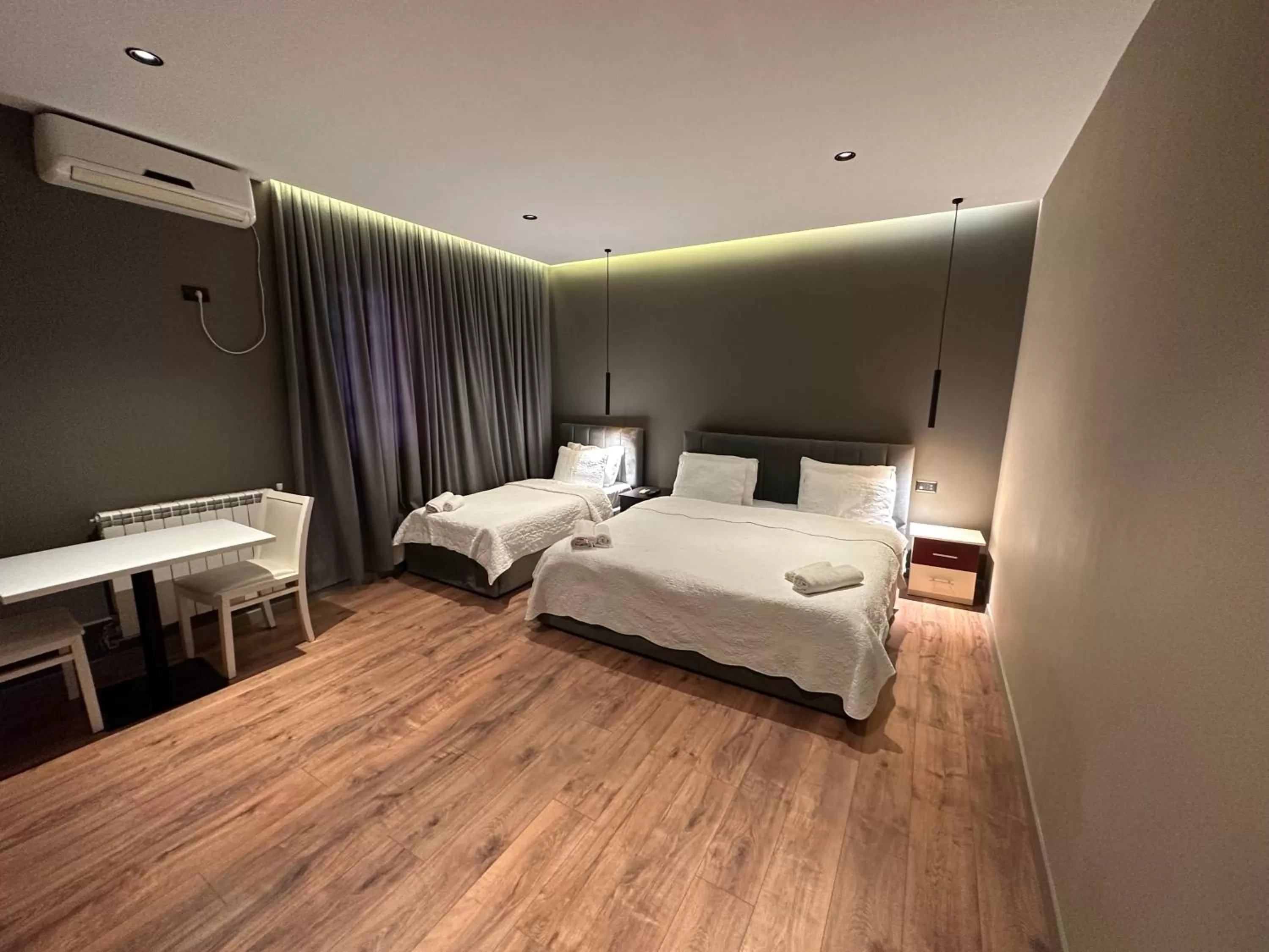 Bed in Hotel Gjallica