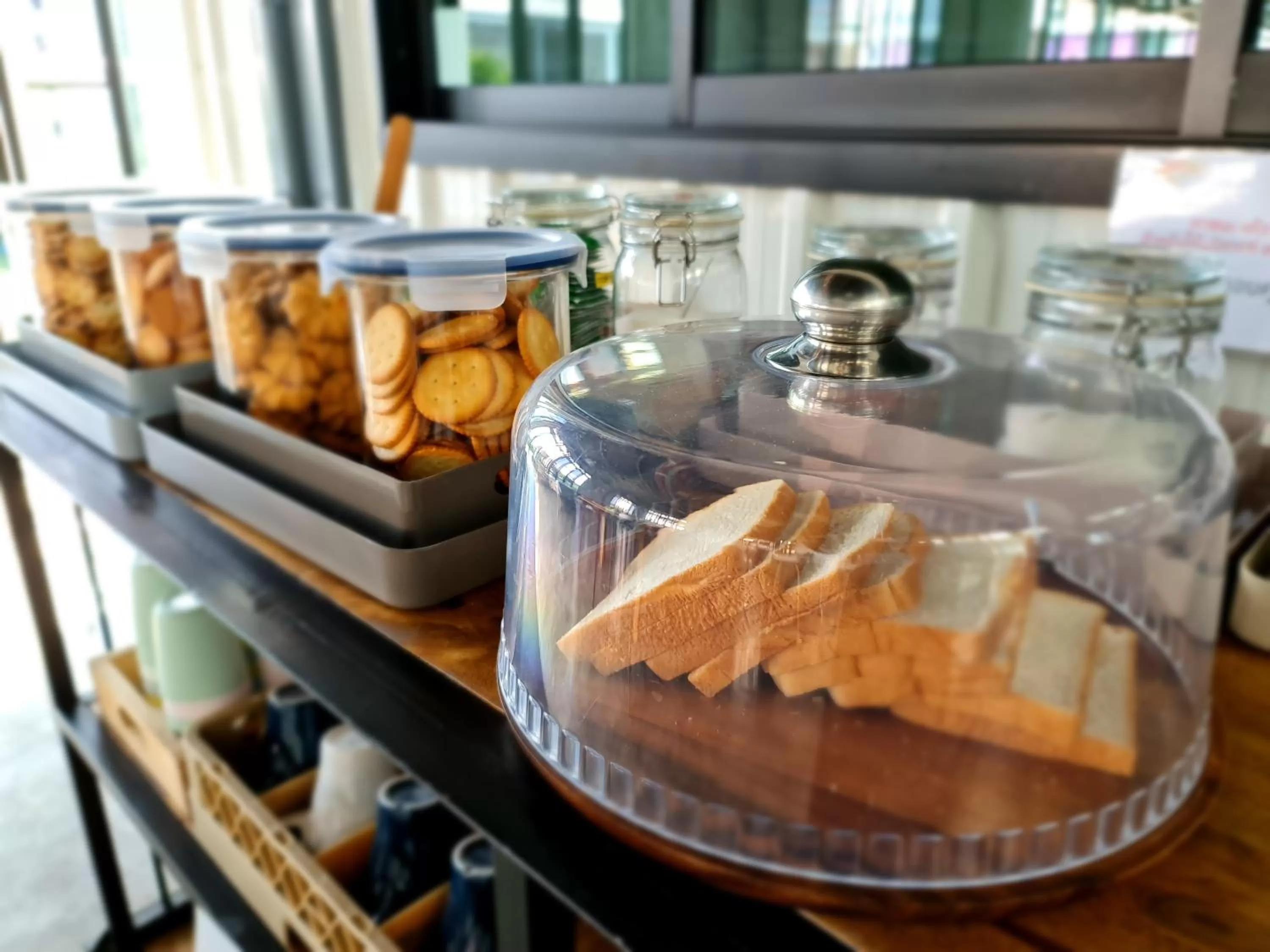 Restaurant/places to eat in Fine Bed Hotel