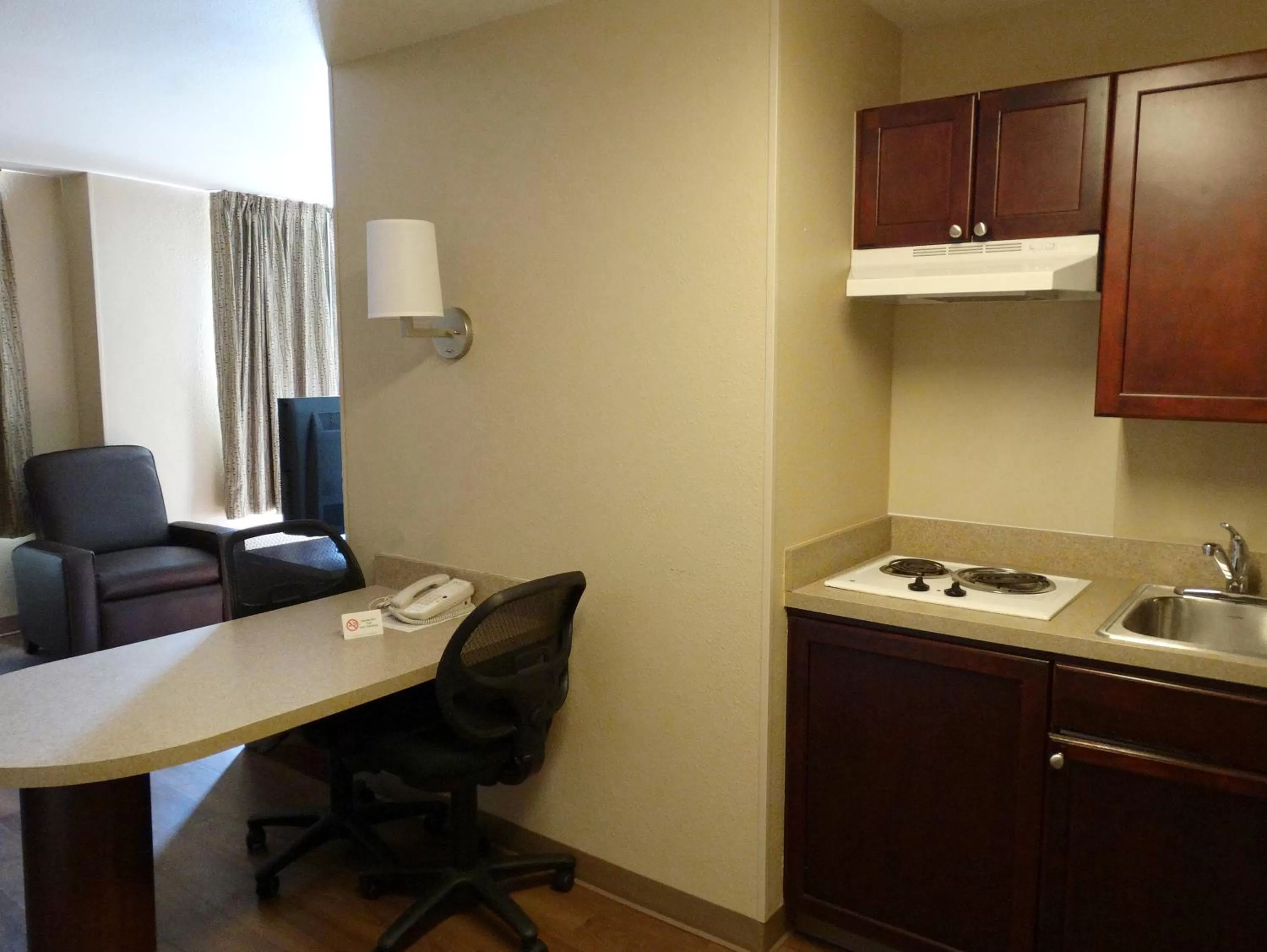 Kitchen or kitchenette in Extended Stay America - Atlanta - Marietta - Interstate N. Pkwy
