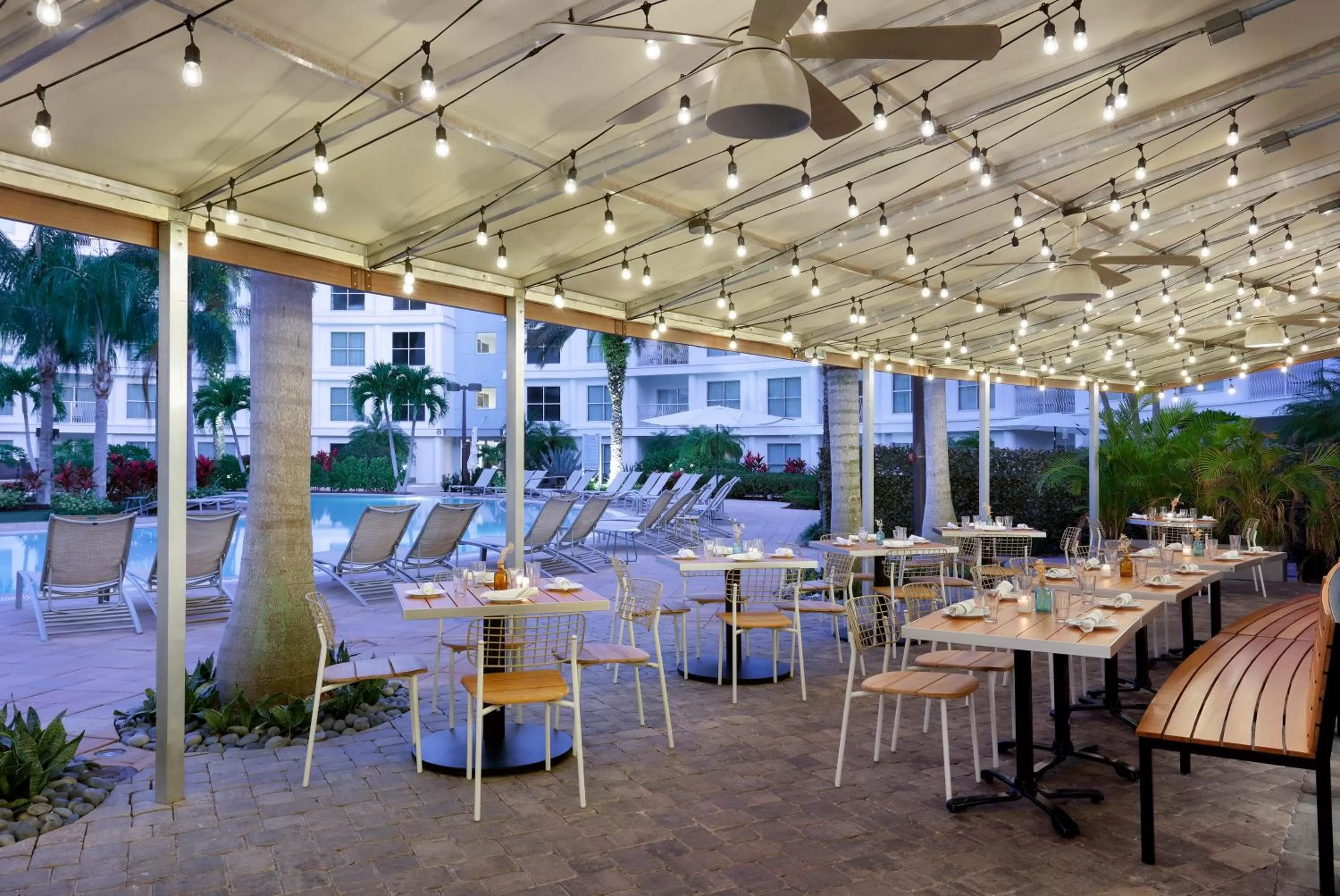 Restaurant/places to eat in Meliá Orlando Celebration