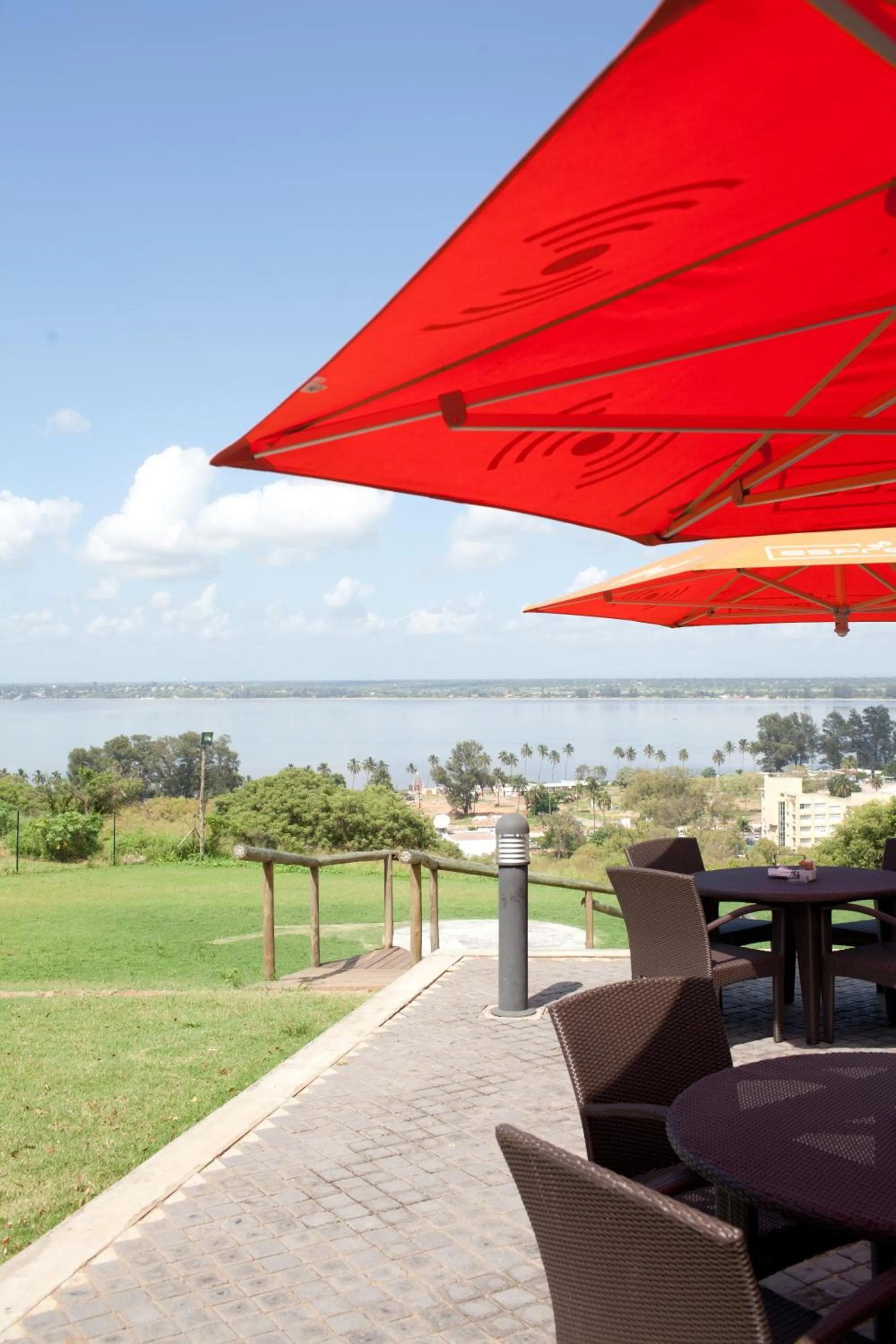 Restaurant/places to eat in Hotel Cardoso