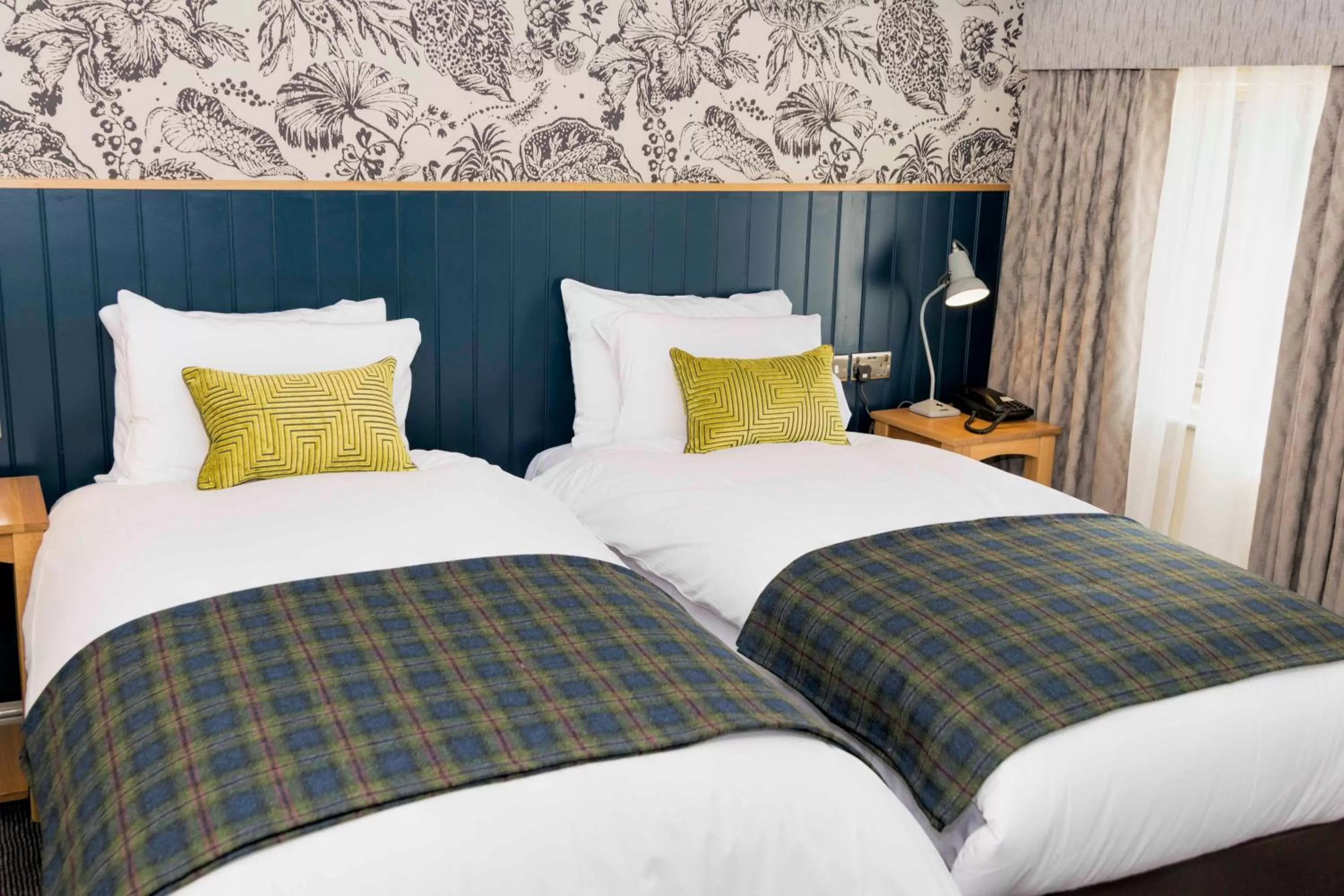 Bedroom, Bed in Pen and Parchment by Greene King Inns