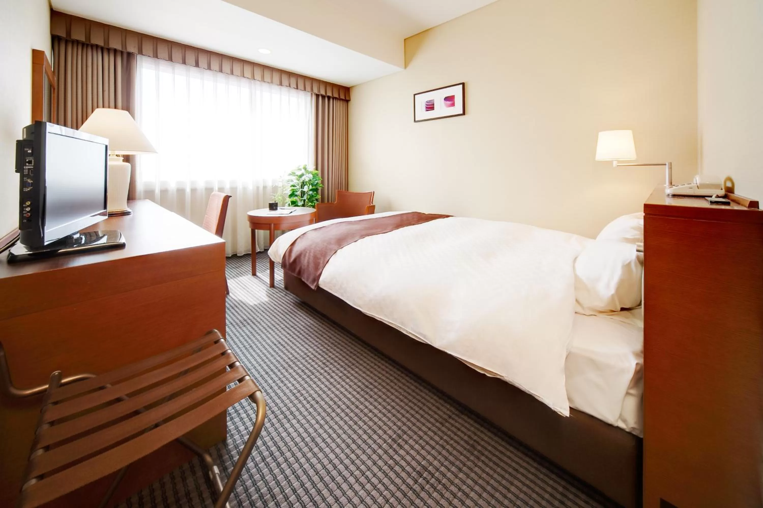 Day, Bed in Meitetsu Grand Hotel