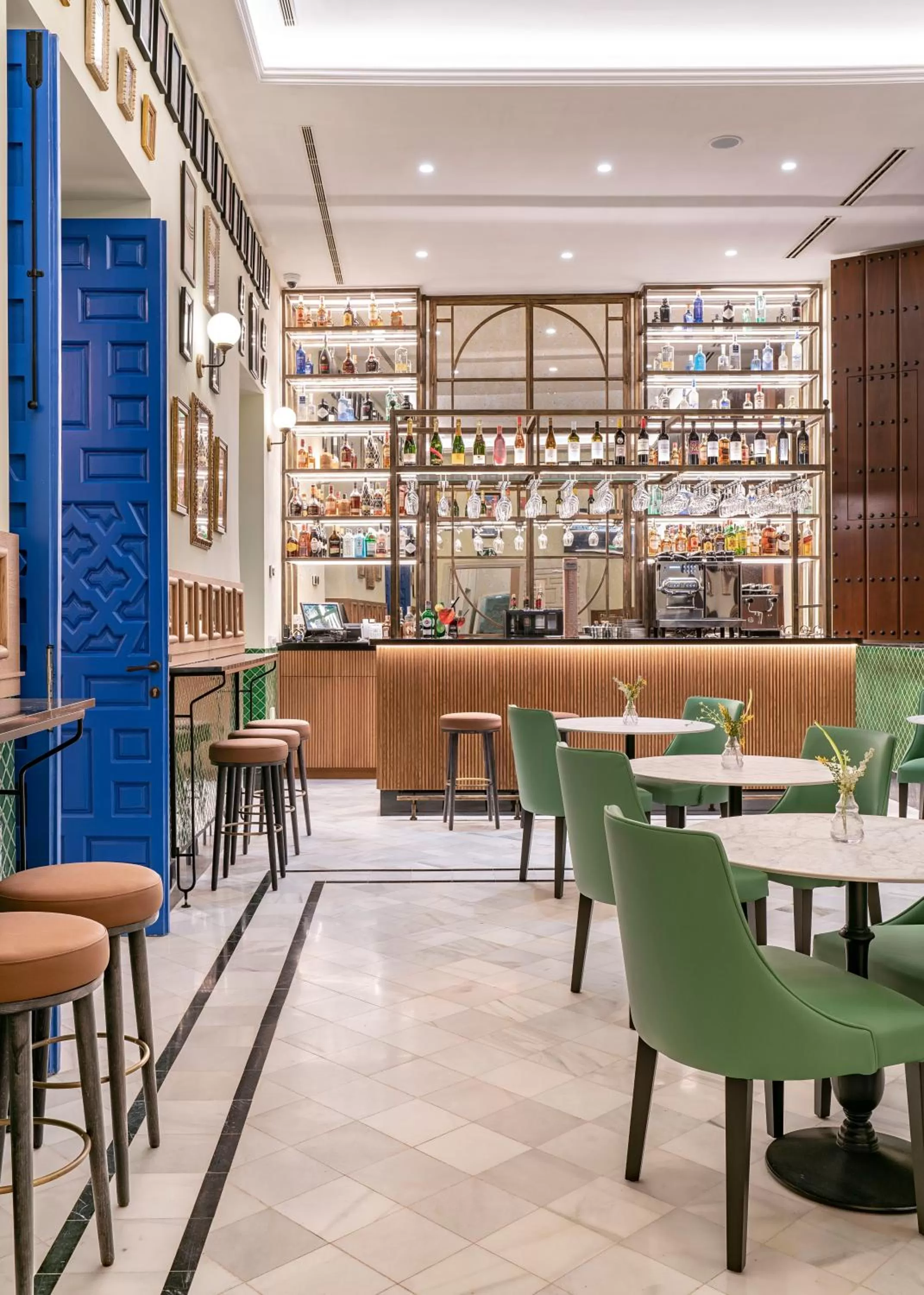 Lounge or bar in Vincci Molviedro Suites Apartments