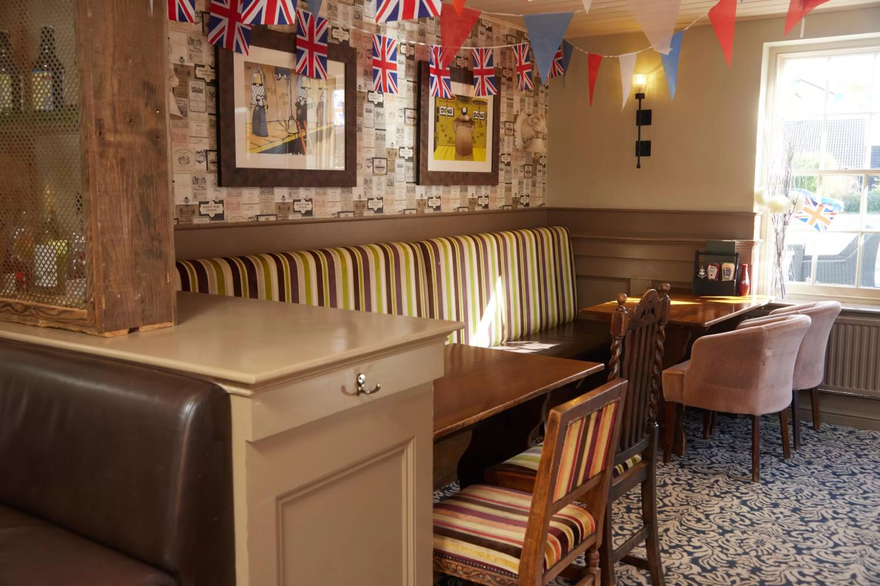 Restaurant/places to eat in The Bell Hotel Woburn By Greene King Inns