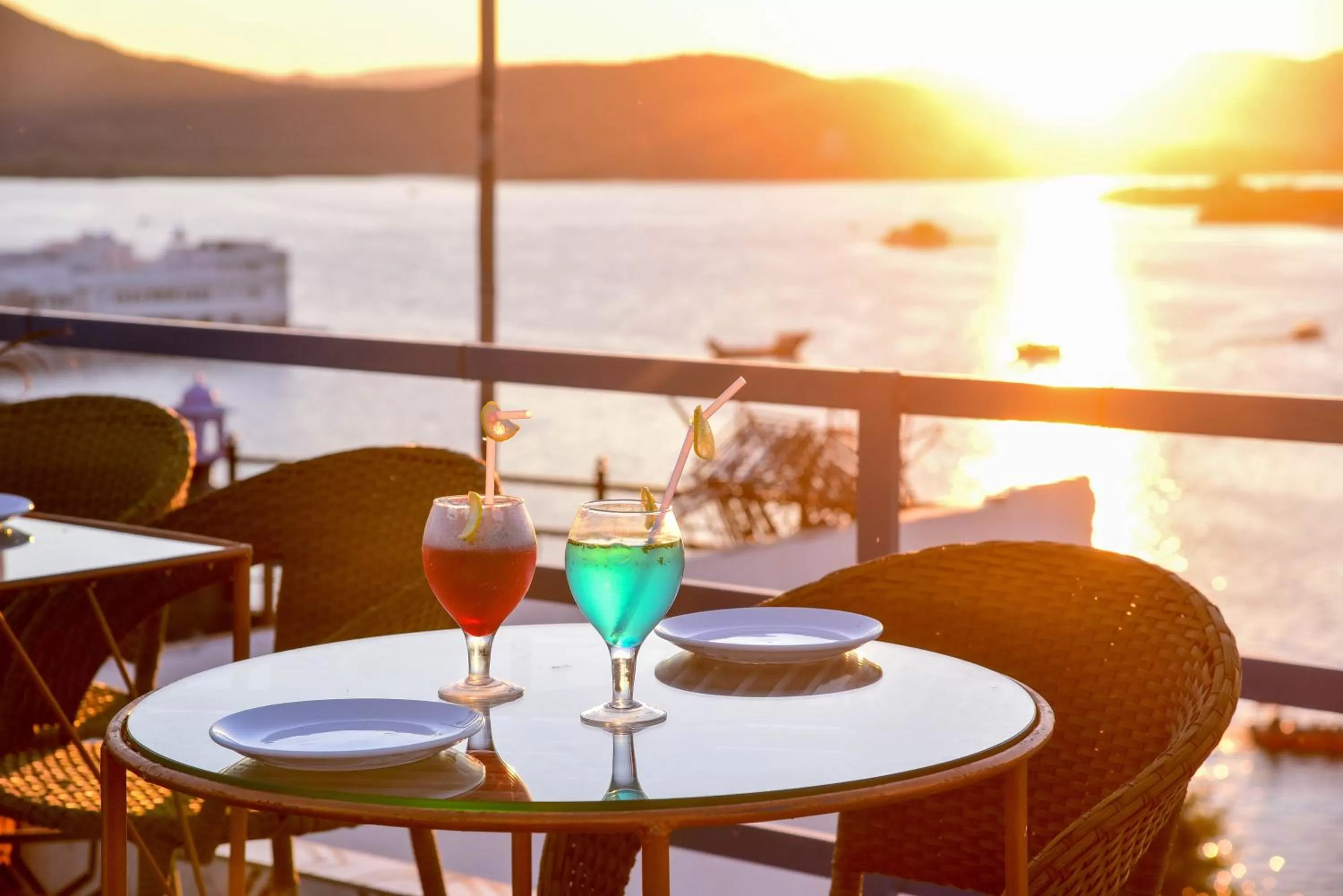 Drinks in Hotel Casa by the lake