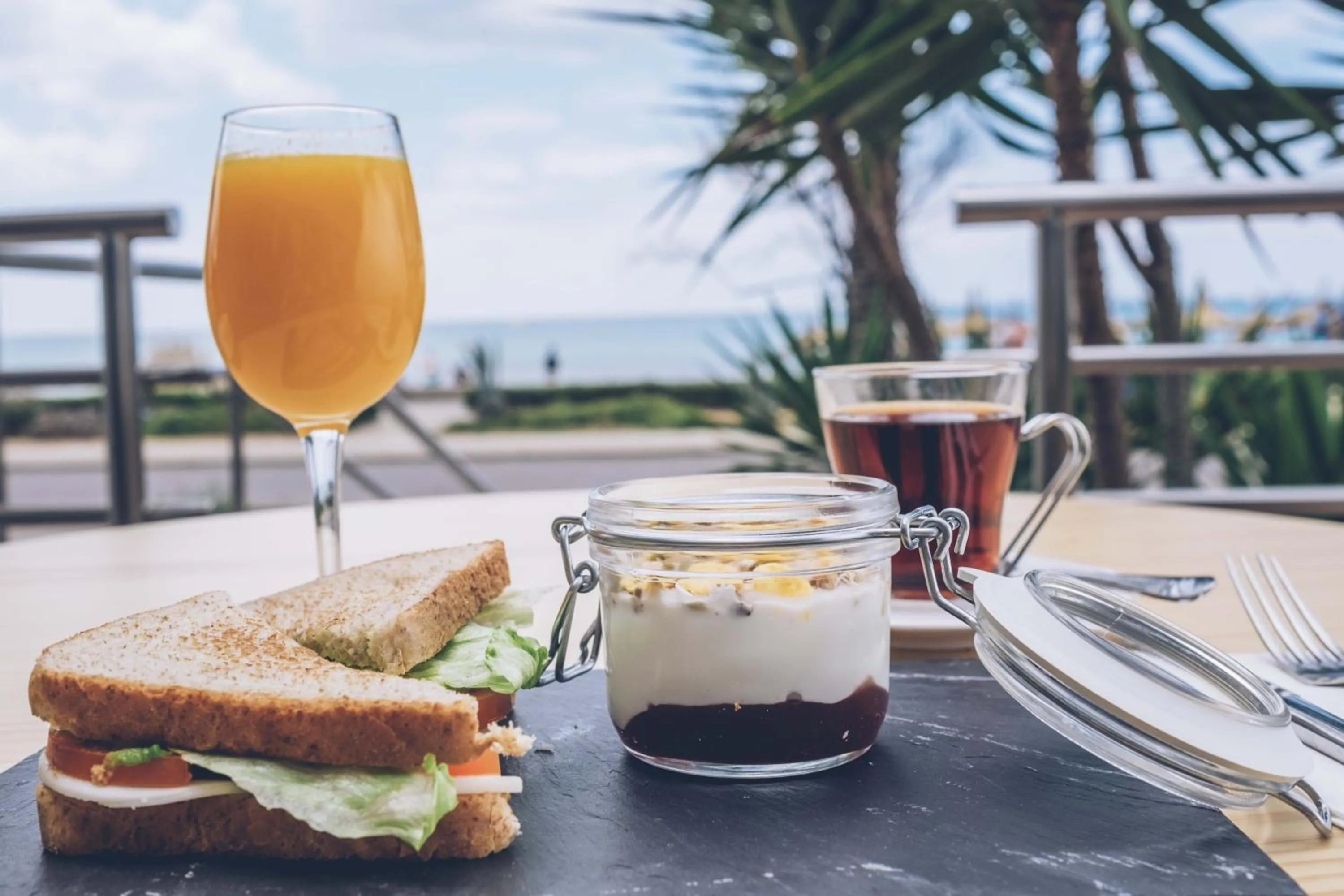 Food and drinks in AYA Seahotel - Adults Only