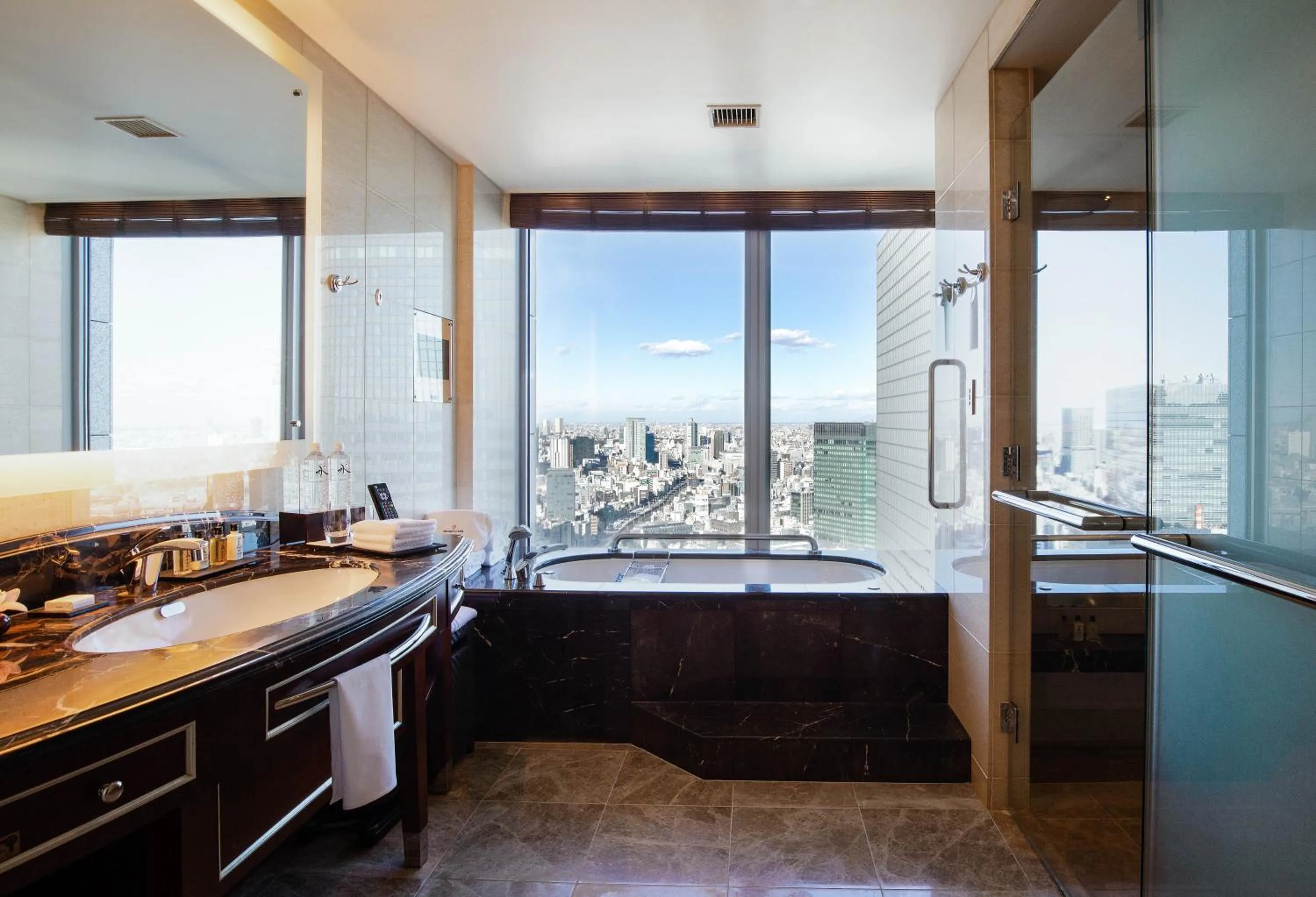 Bathroom in Shangri-La Tokyo