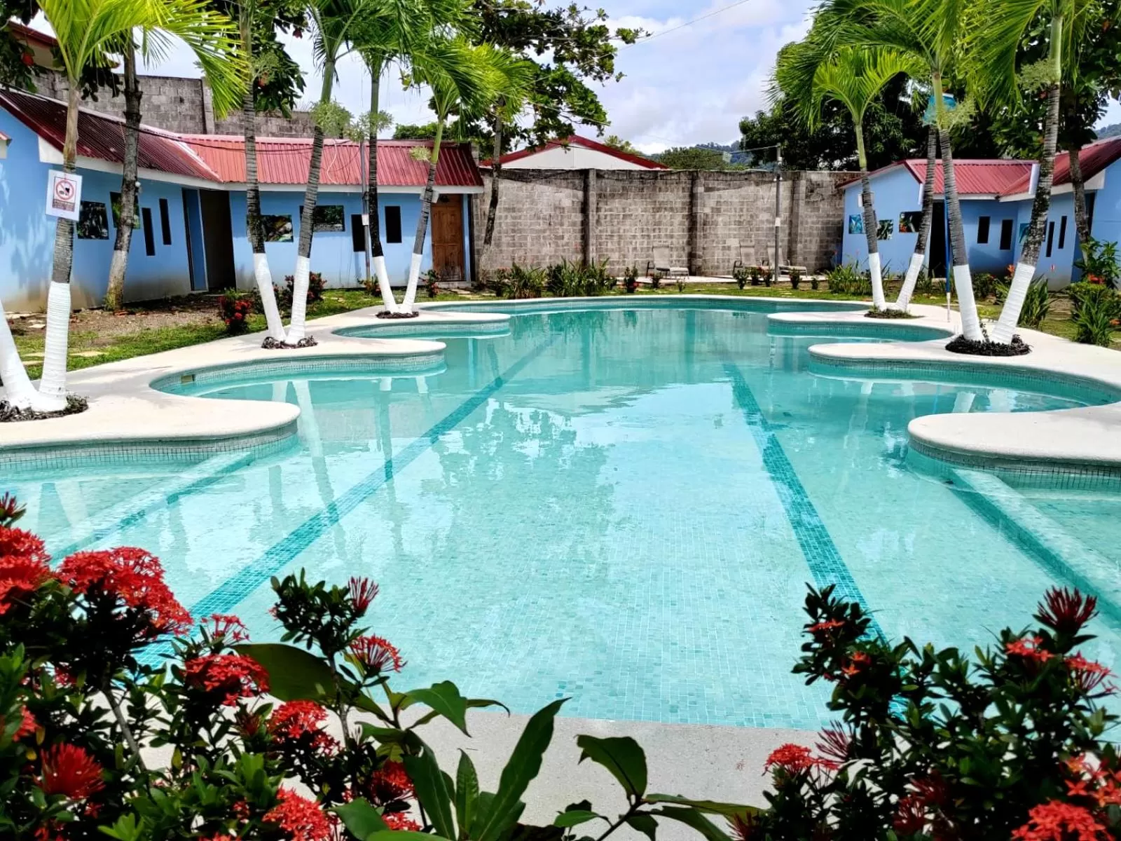 Property building, Swimming Pool in Hotel Catappa
