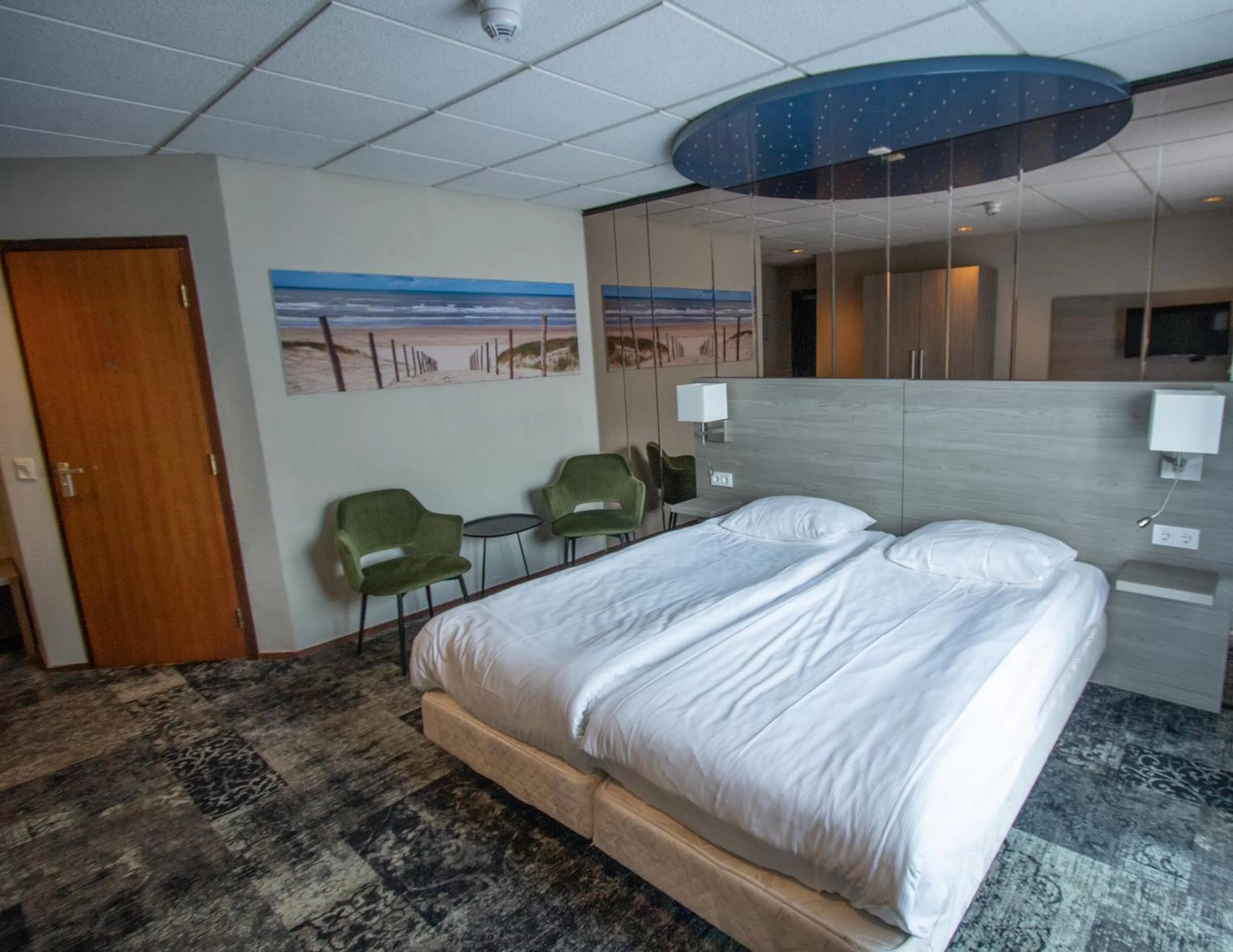 Bedroom, Bed in Fletcher Hotel Restaurant Marijke