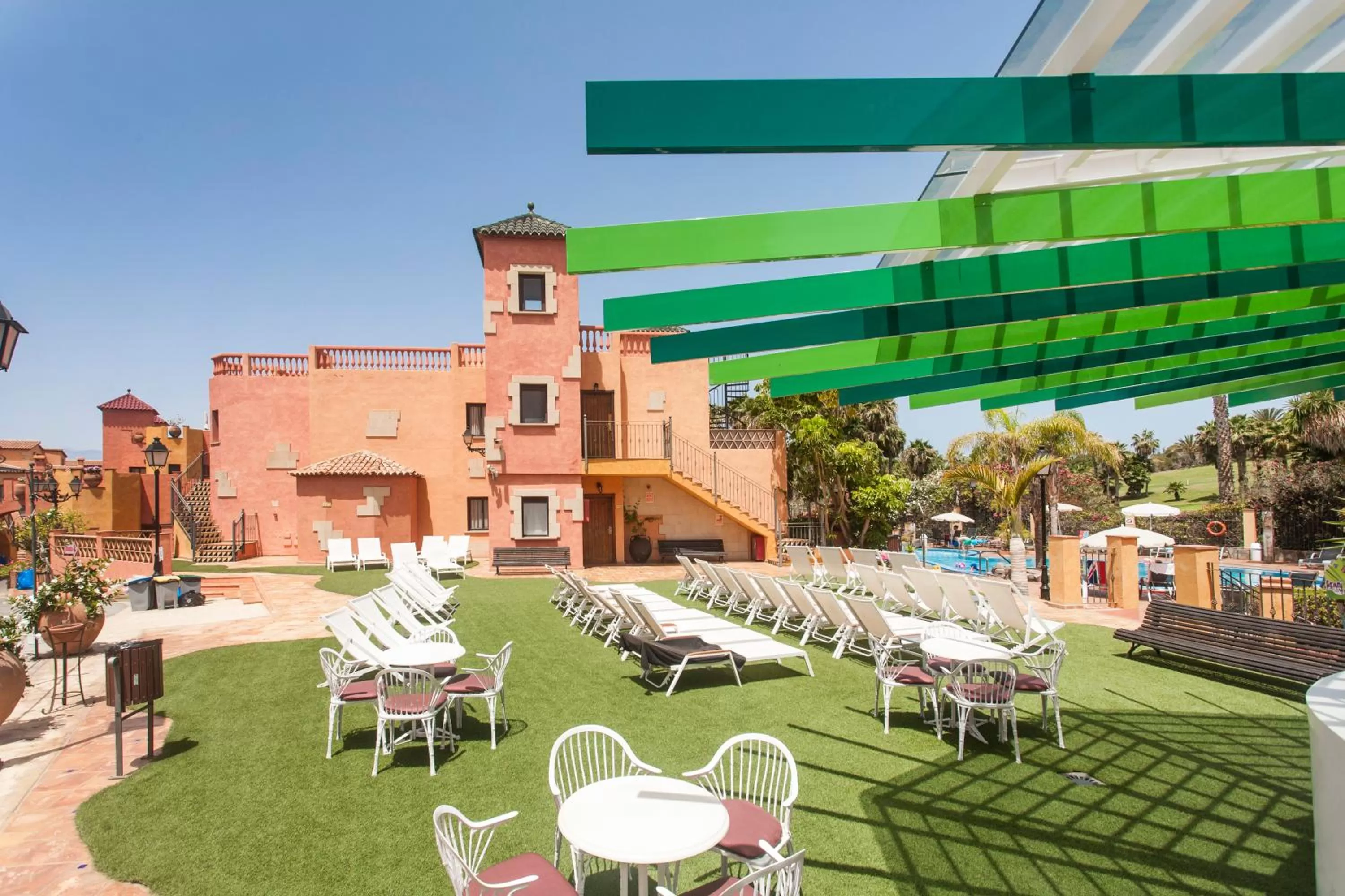 Area and facilities in Villa Mandi Golf Resort