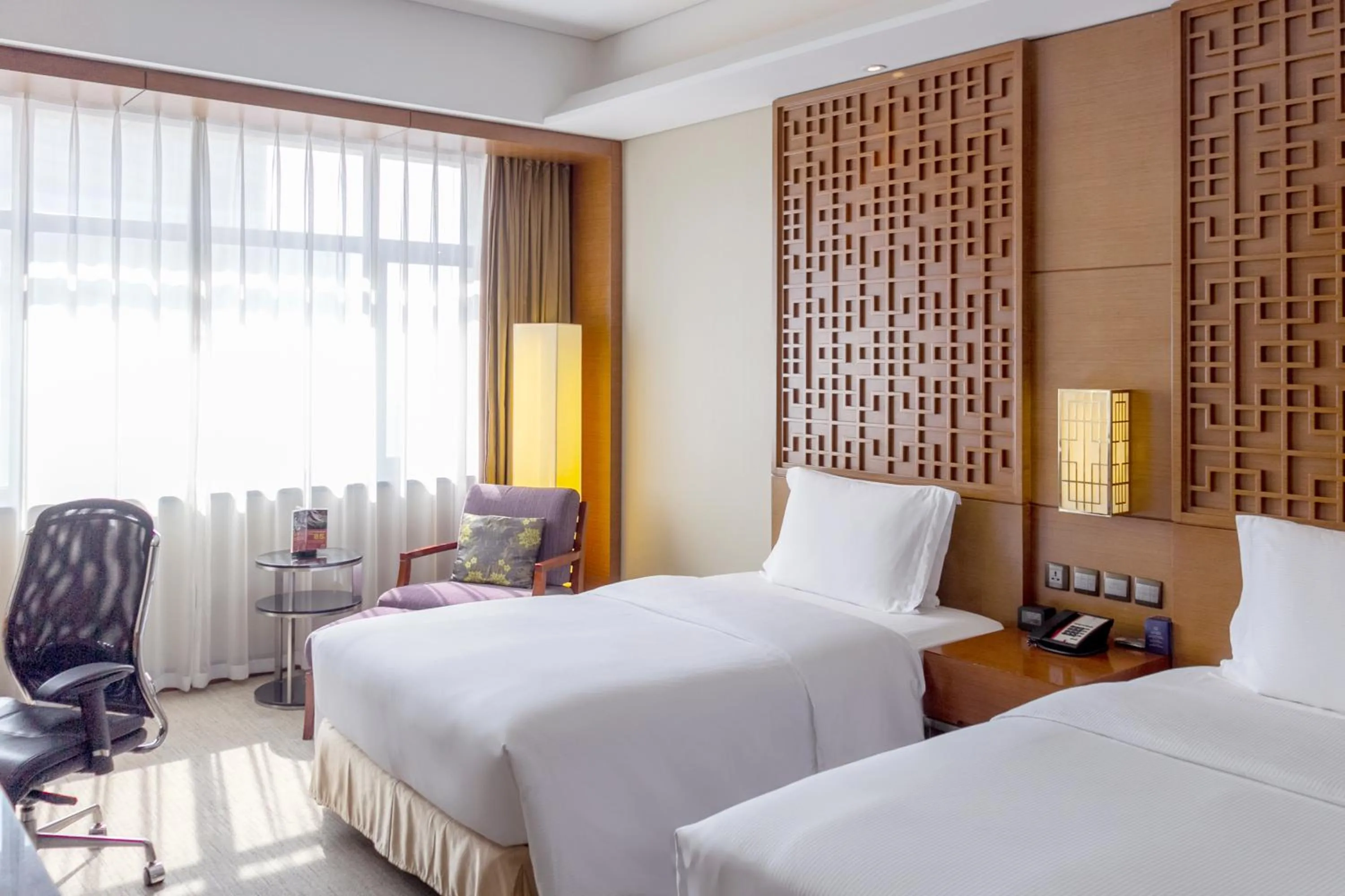 Bedroom, Bed in DoubleTree by Hilton Shenyang