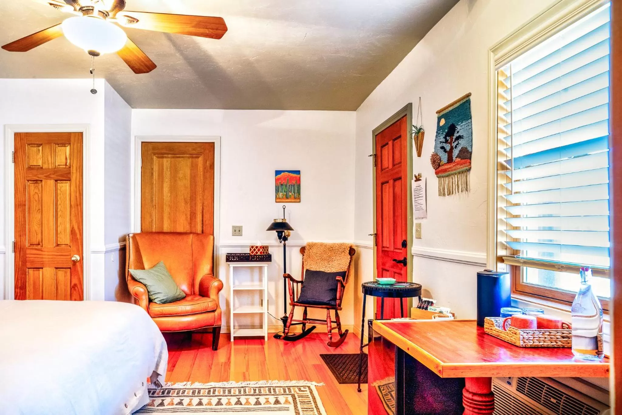 Bed in The Loubird Inn