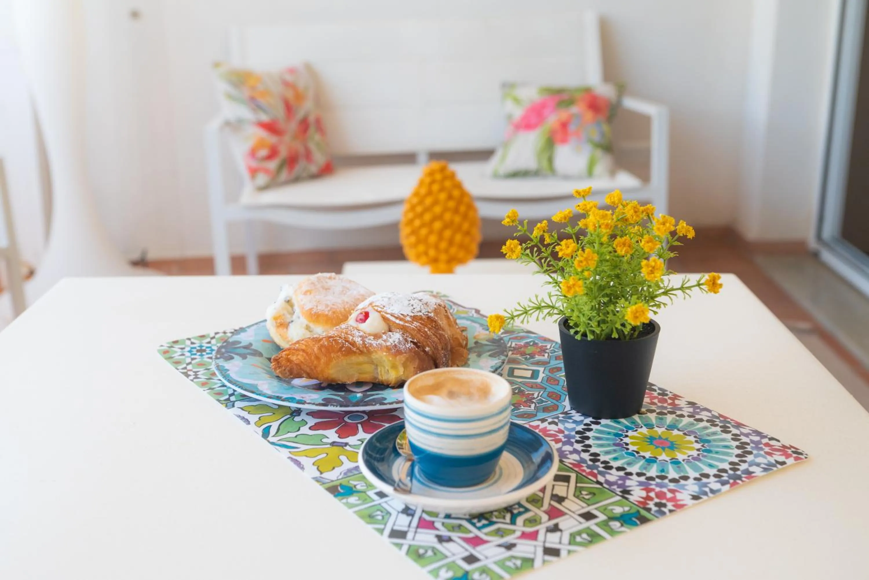 Breakfast in ZIBIBBO SUITES & ROOMS - Aparthotel in Centro Storico a Trapani