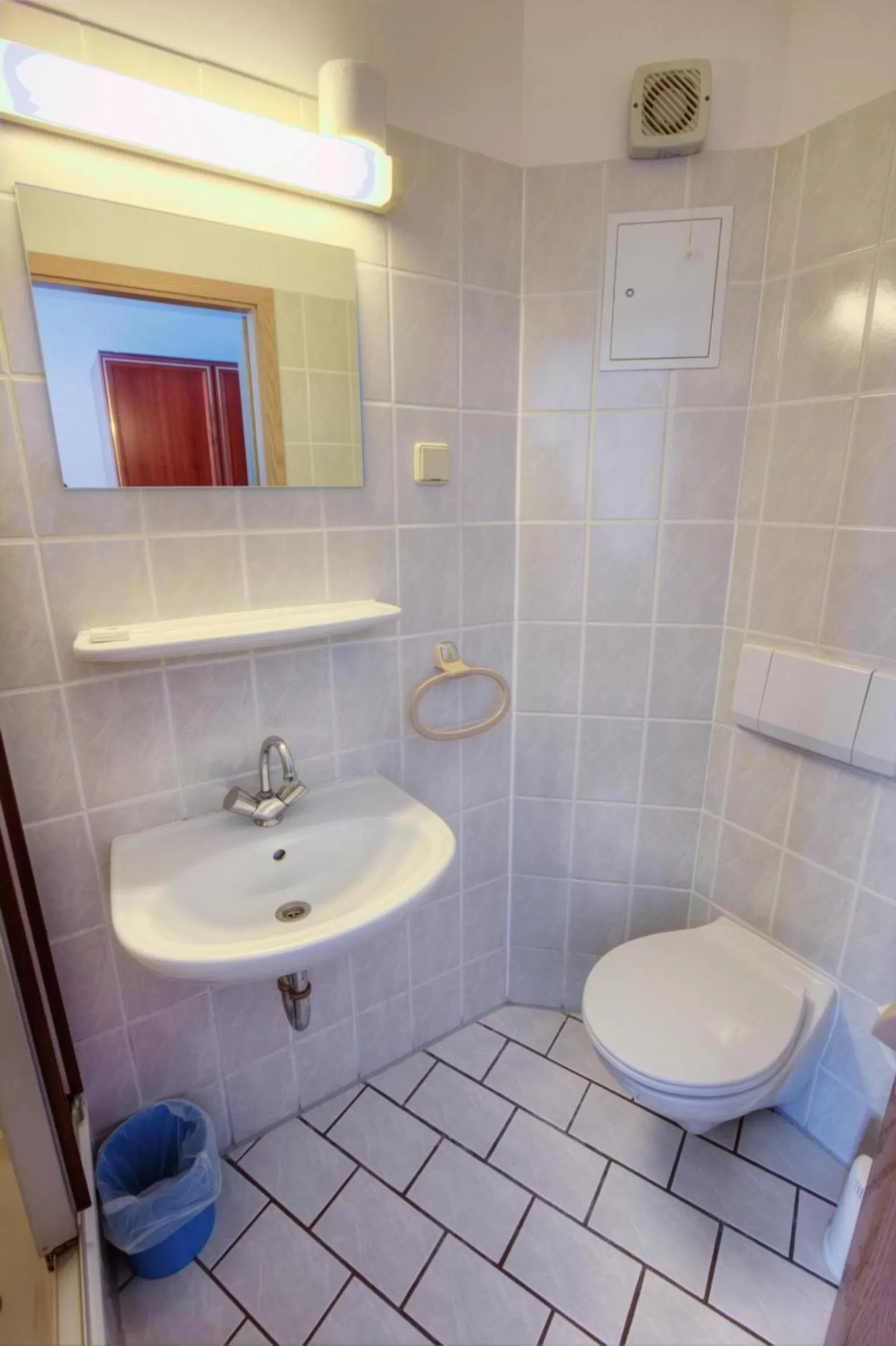 Bathroom in Hotel B1