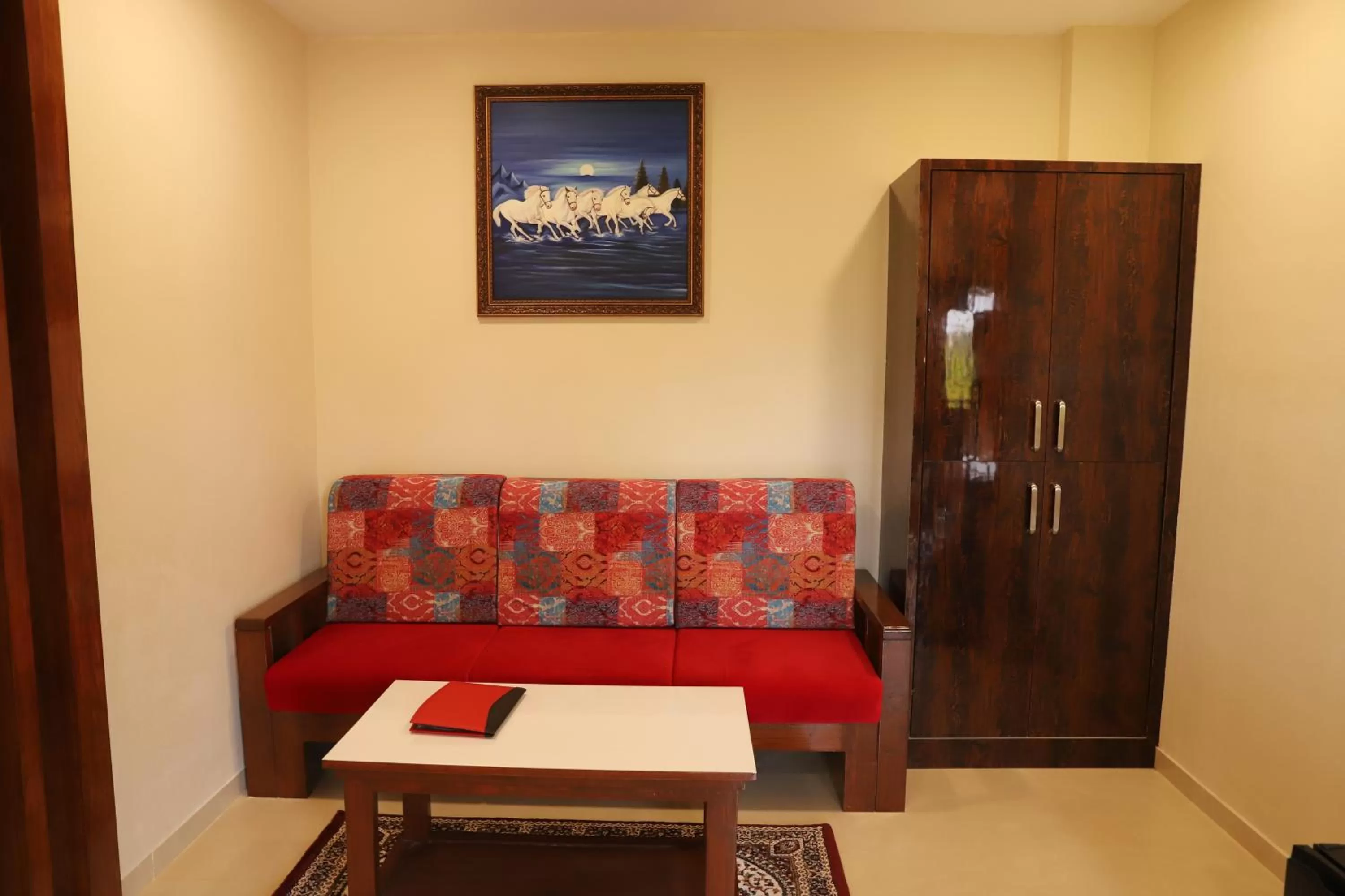 Living room in Raaj Resort
