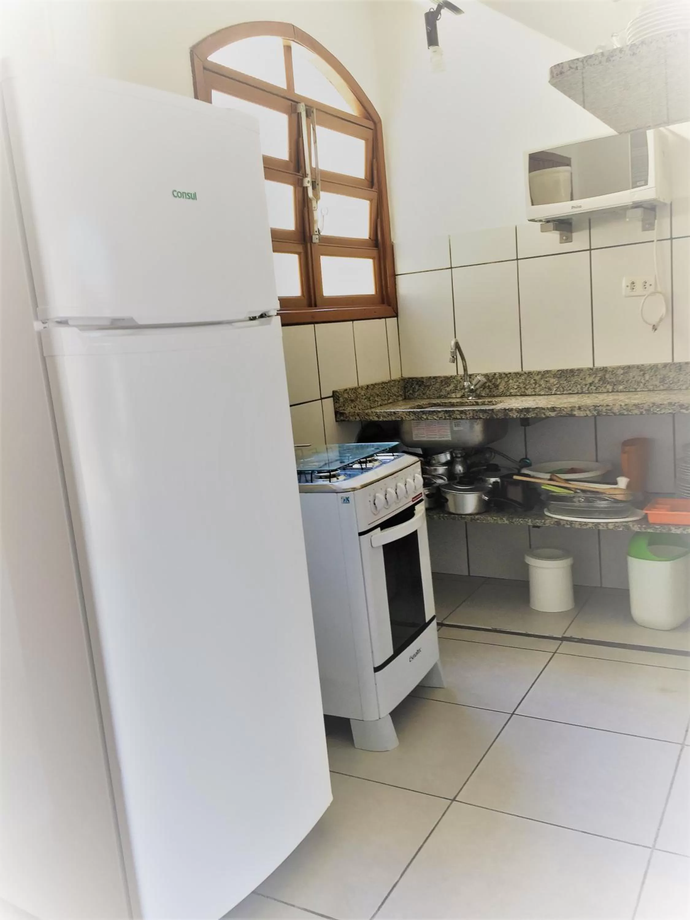 Kitchen or kitchenette, Kitchen/Kitchenette in Pousada Ilha Vitoria