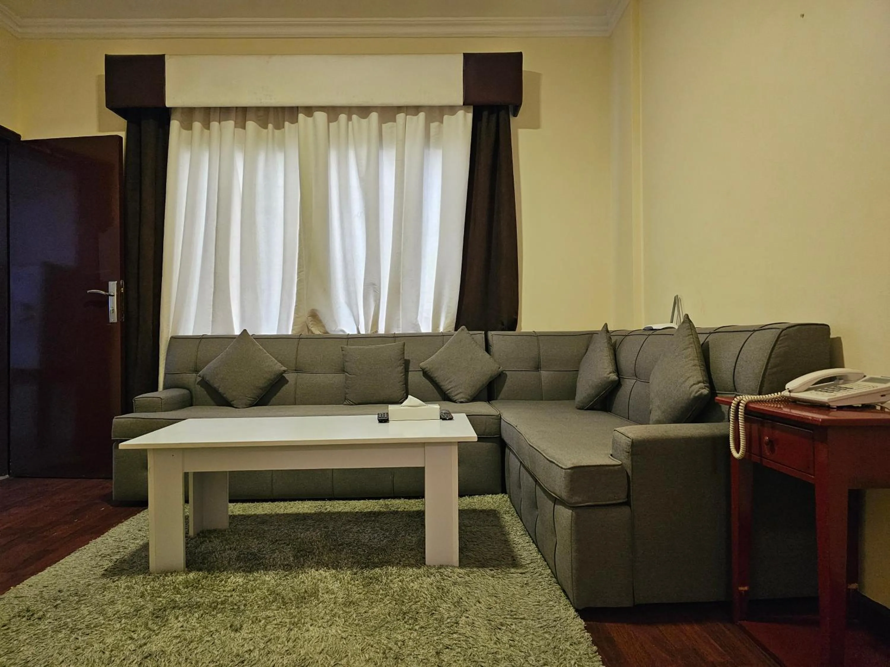 Living room in Majestic Hotel