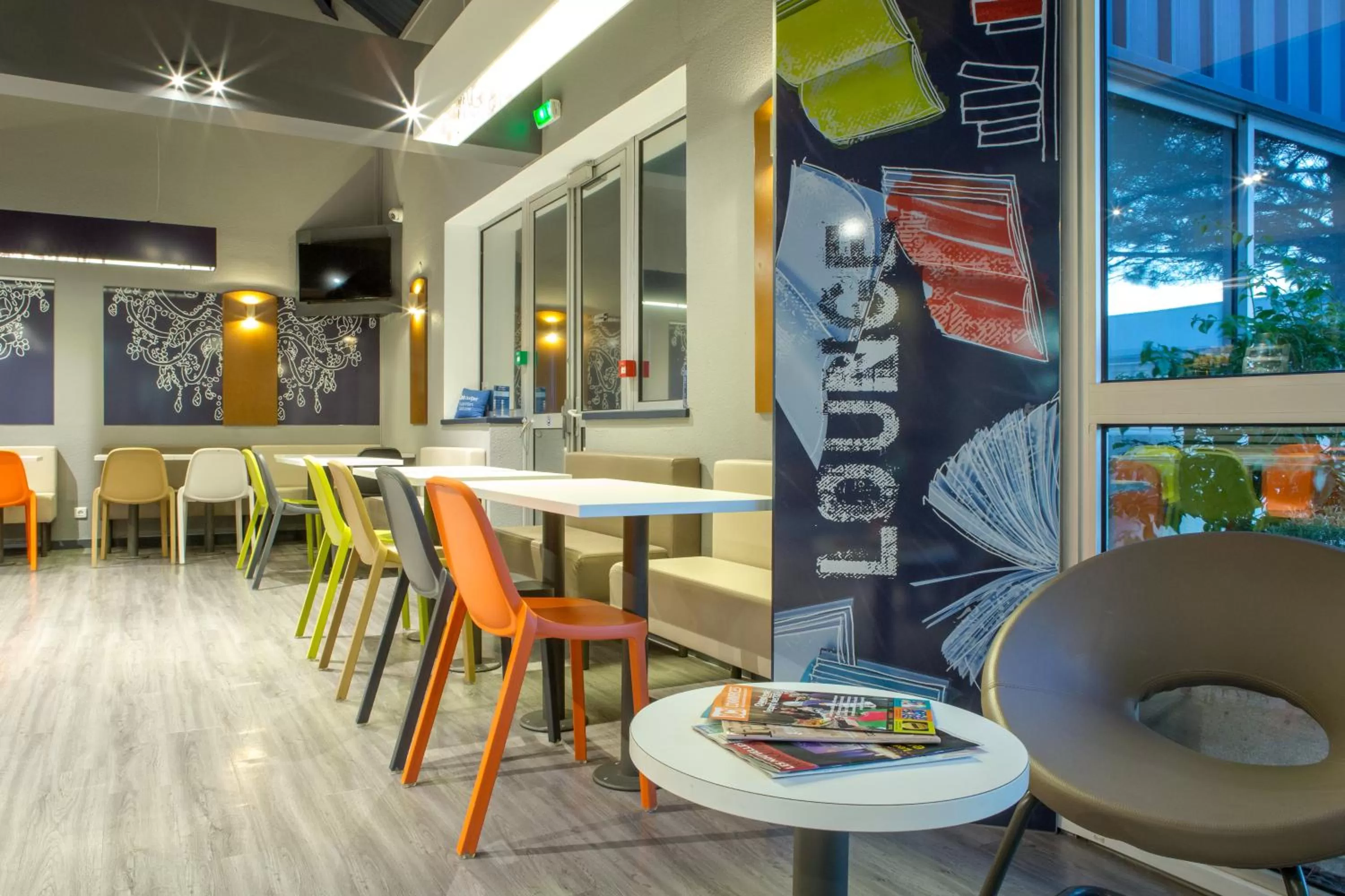 Property building in ibis budget Aubagne Paluds Agora