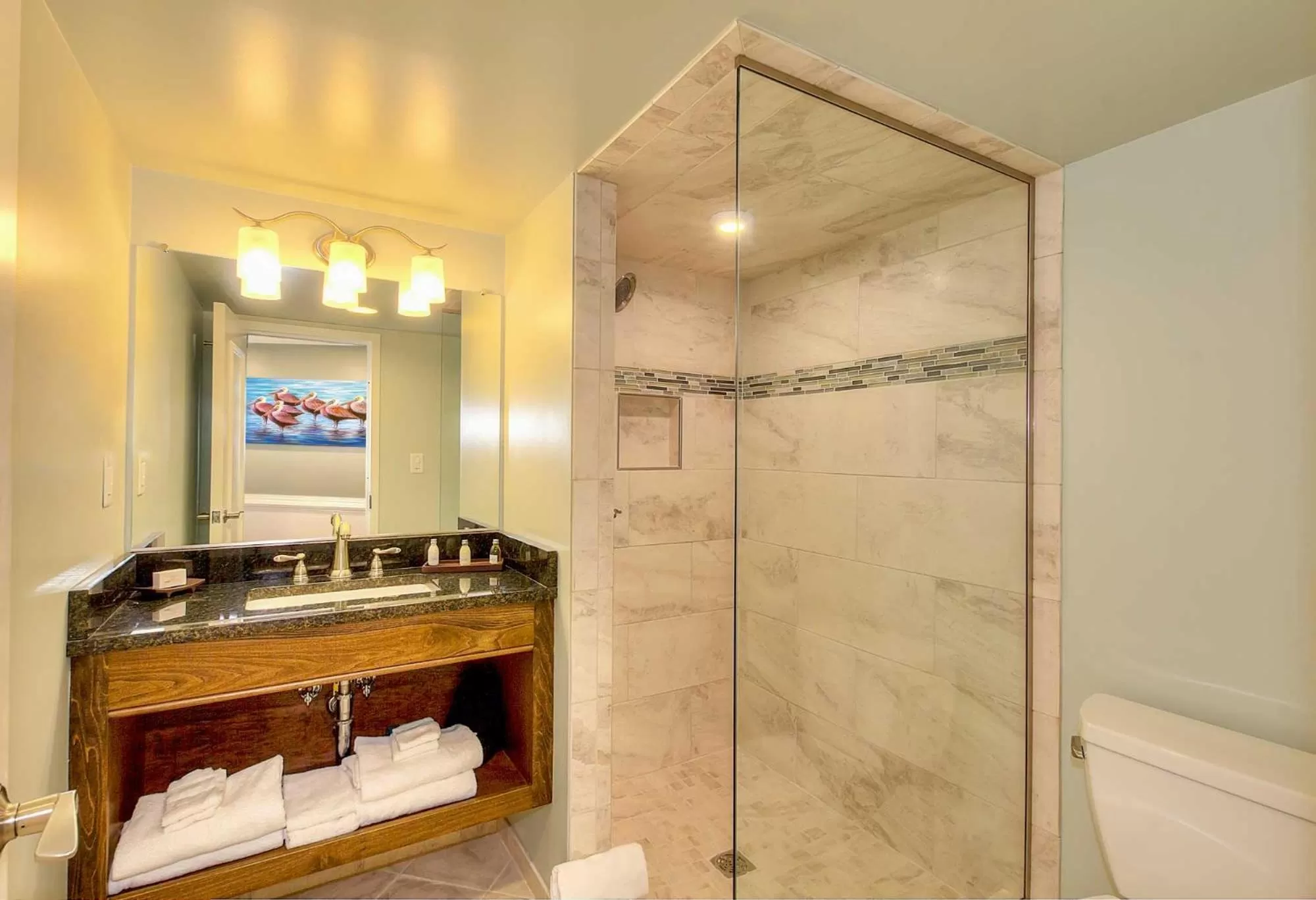 Shower in Shutters on the Banks