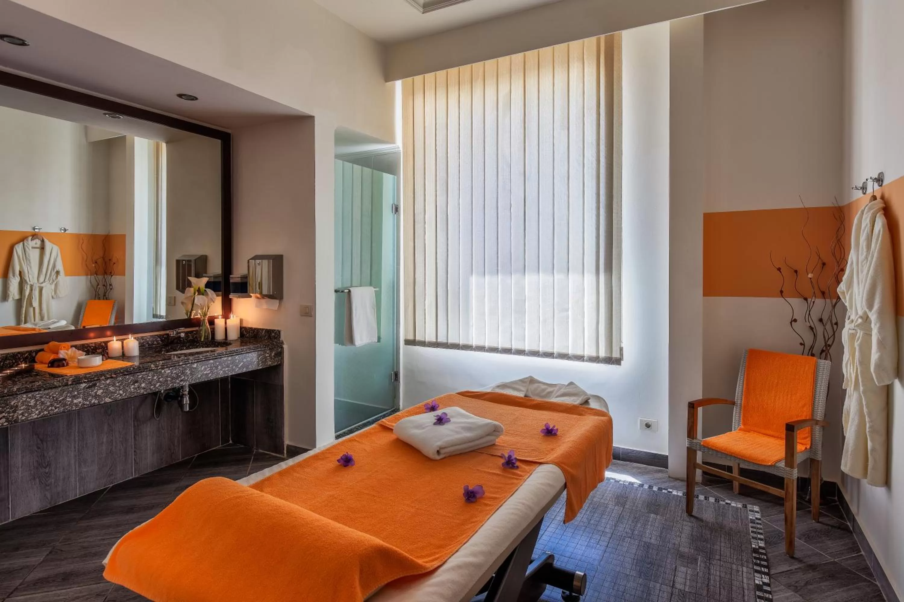 Massage, Bed in Cleopatra Luxury Beach Resort Makadi Bay - Adults only