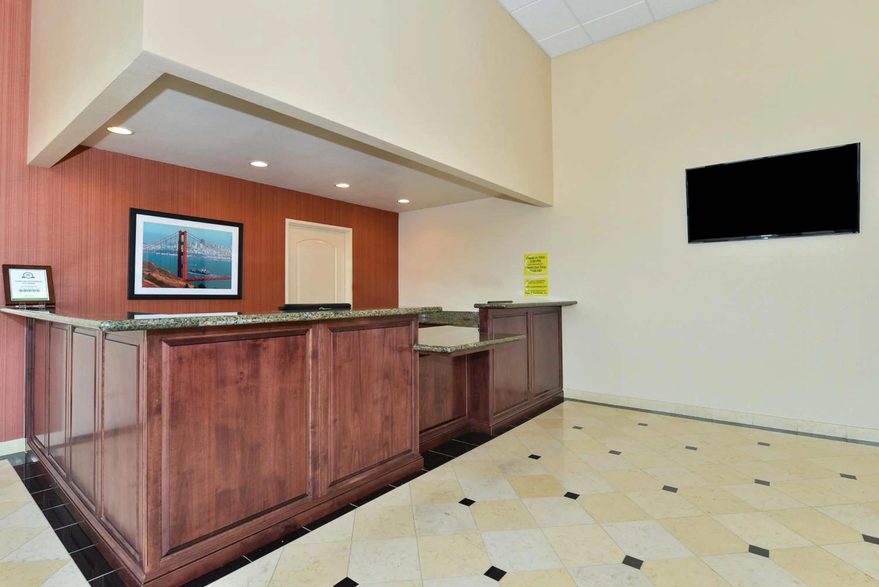 Lobby or reception in Super 8 by Wyndham Vallejo/Napa Valley