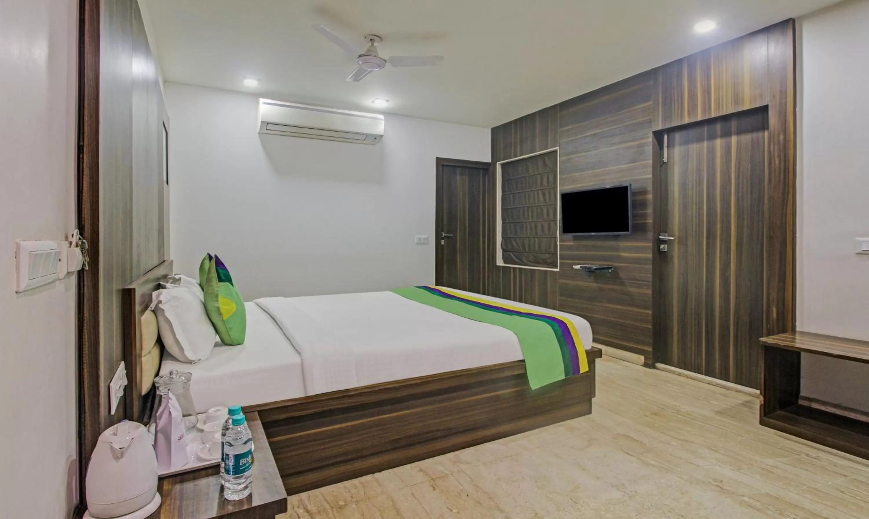 TV and multimedia, Bed in Treebo Sreema Saltlake Near City Centre Mall