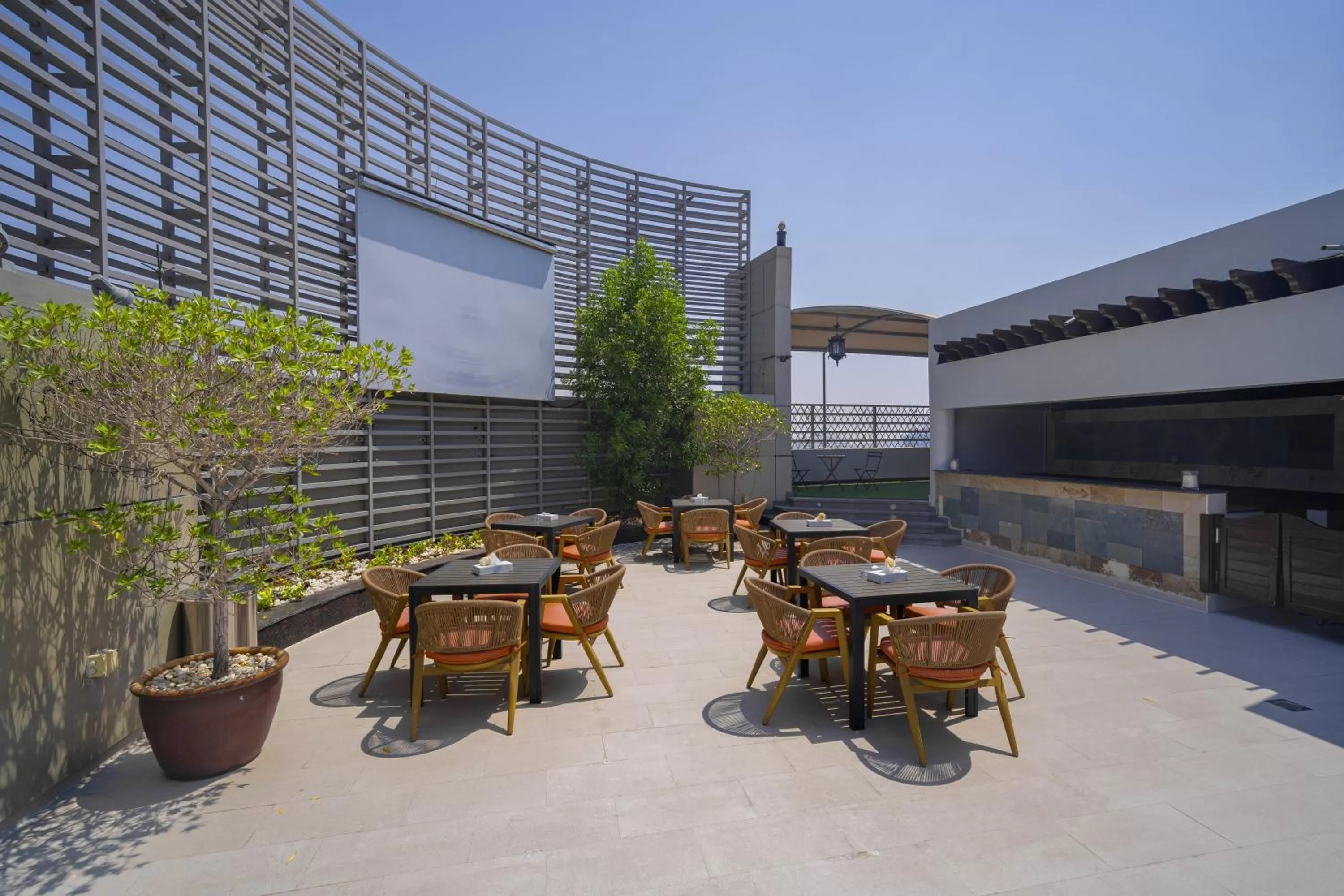 Restaurant/places to eat in Icon Delux Hotel Apartments Al Barsha - Formerly Abidos