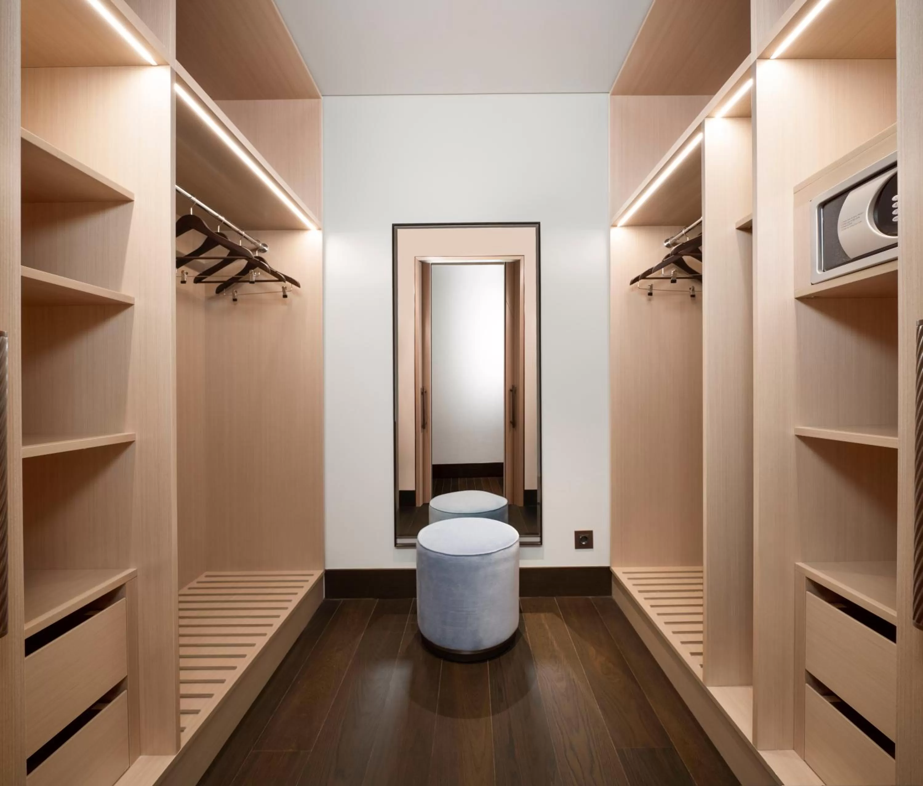 wardrobe in Address Istanbul