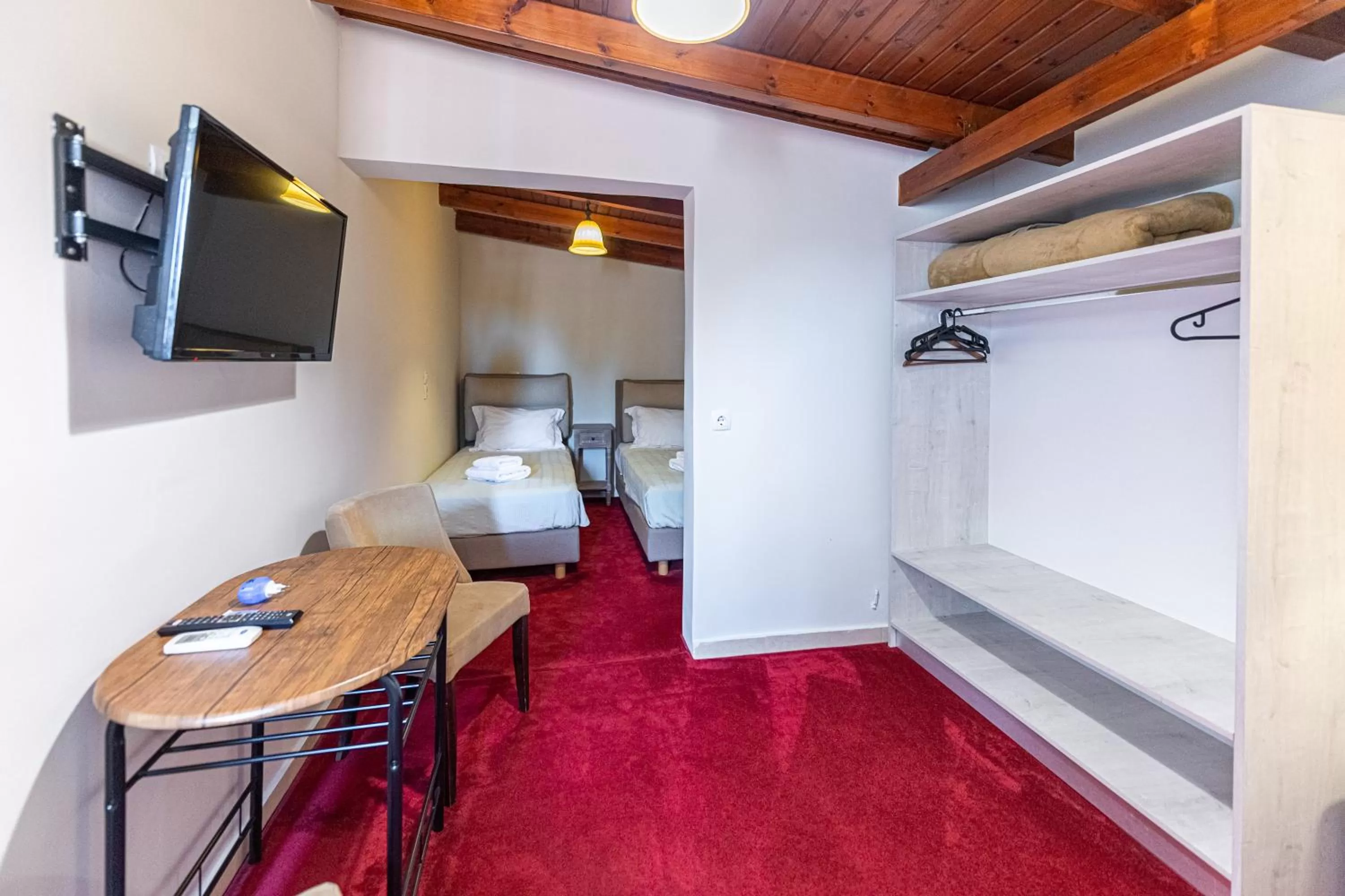 Bed in Apartments Tina FREE transfer from-to the airport