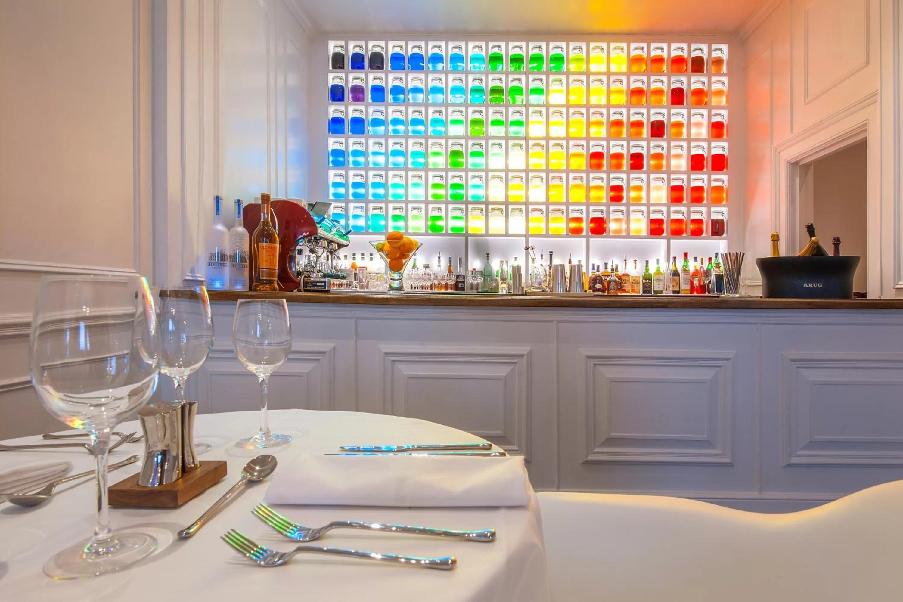 Restaurant/places to eat in The Exhibitionist Hotel