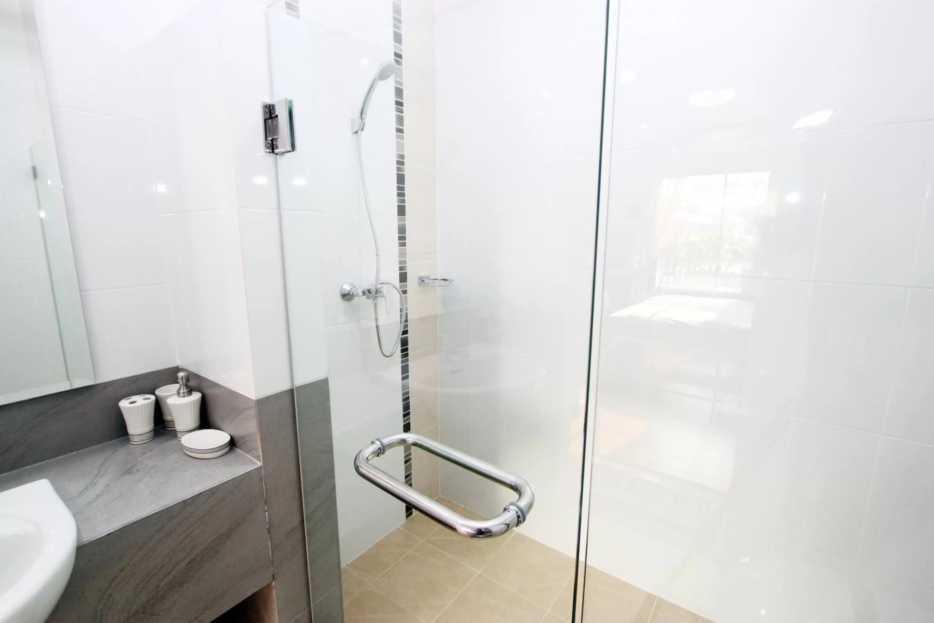 Bathroom in V-twin Donjan Service Apartment