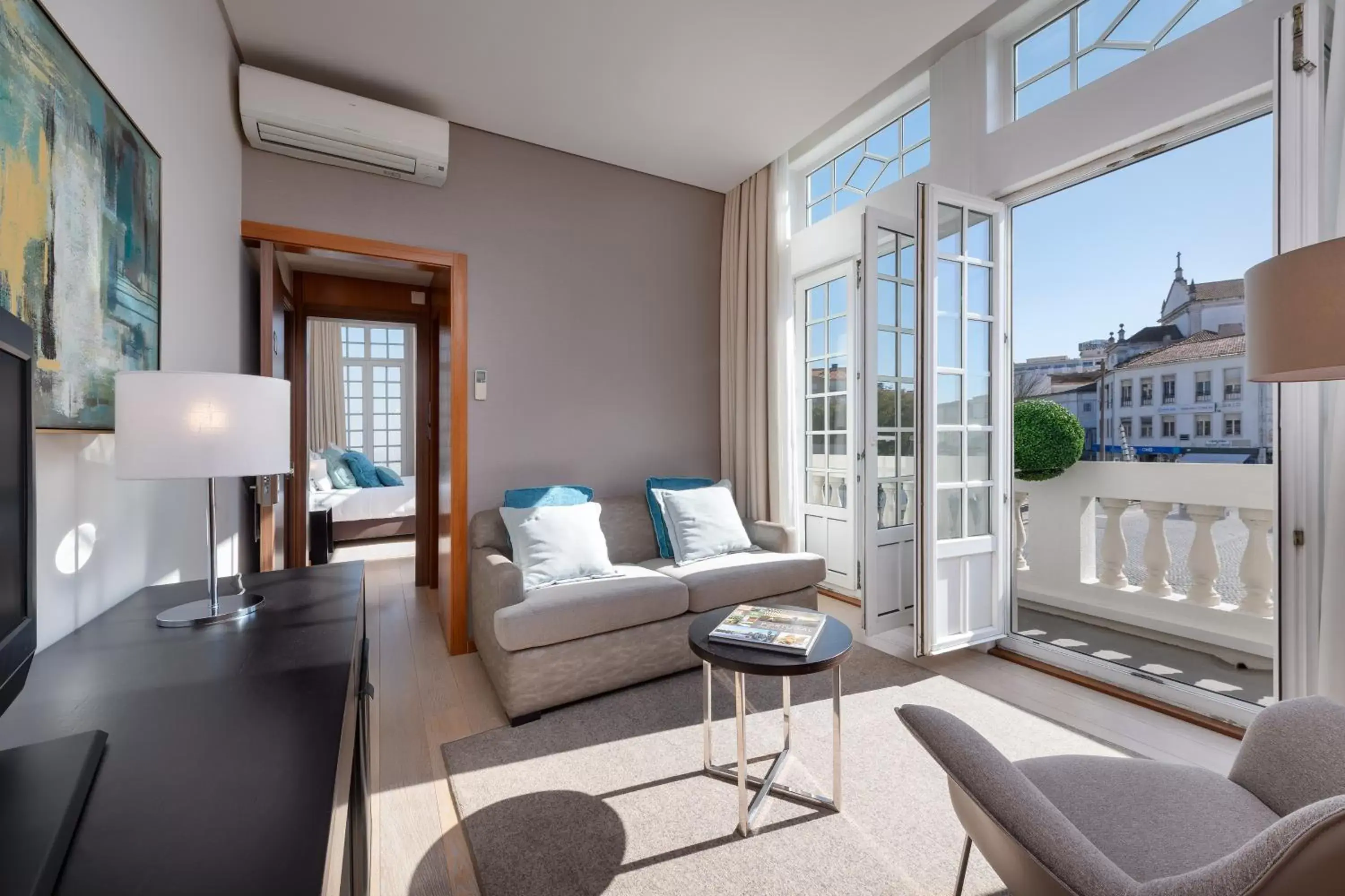 Junior Suite with Balcony in TURIM Aveiro Palace Hotel Junior Suite with Balcony in TURIM Aveiro Palace Hotel