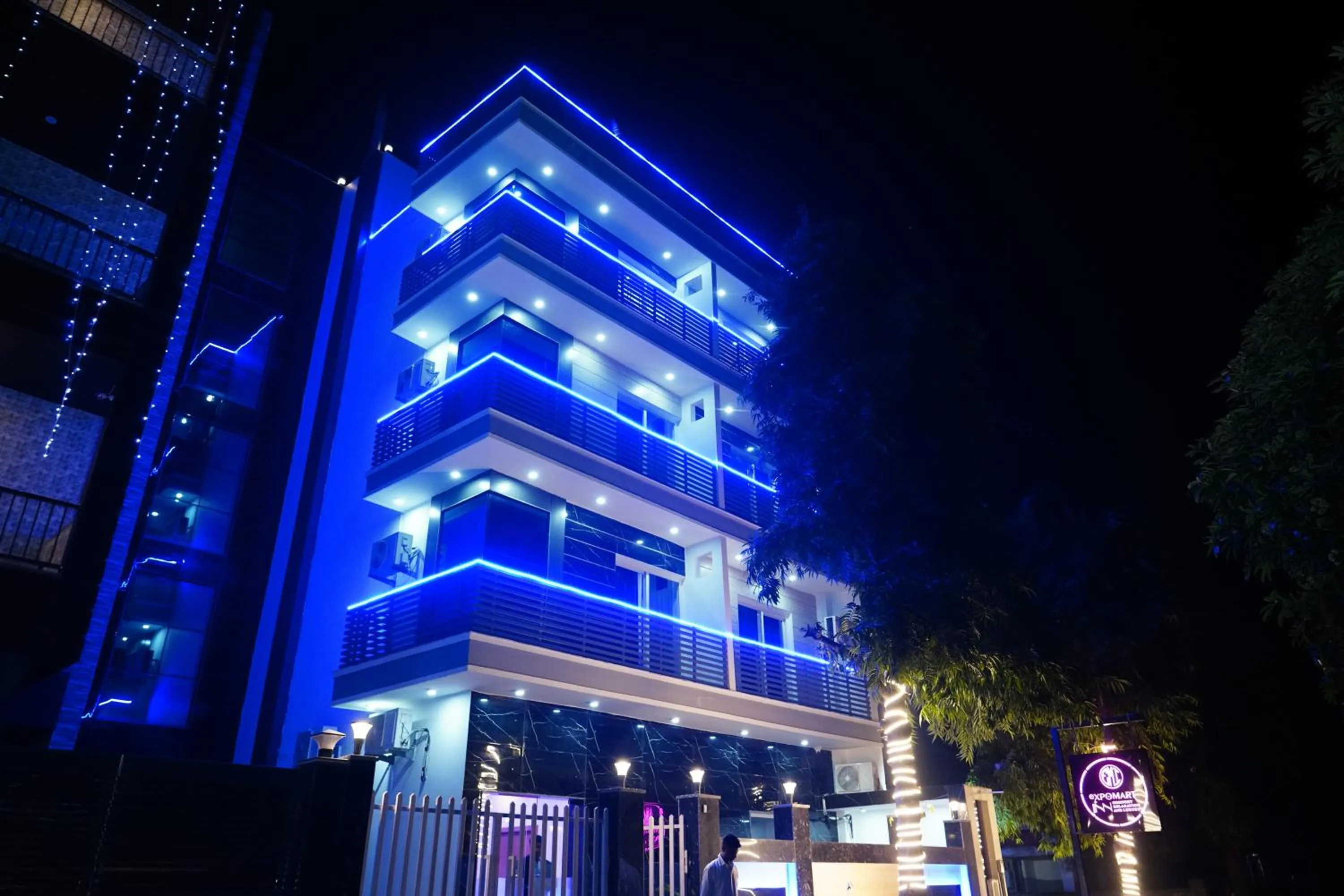 Property building in ExpoMart Inn