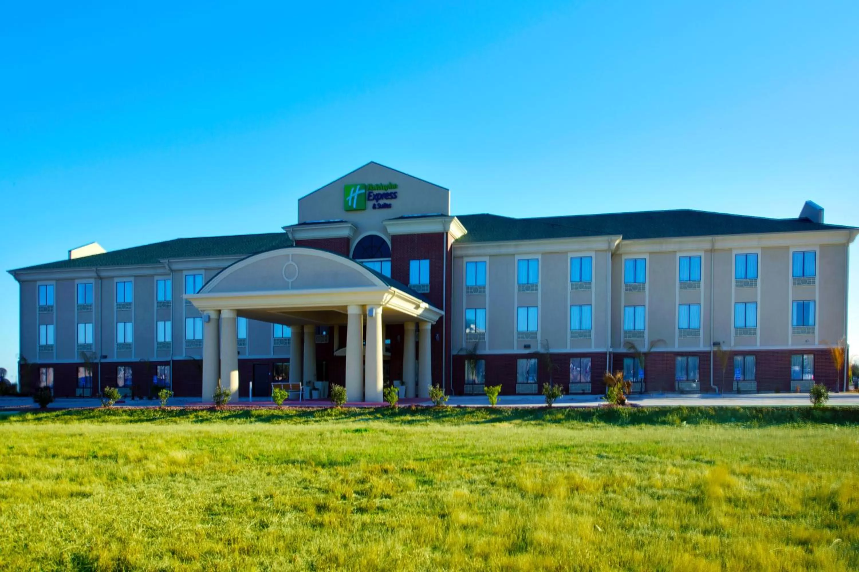 Property building in Holiday Inn Express Hotel & Suites Waller by IHG