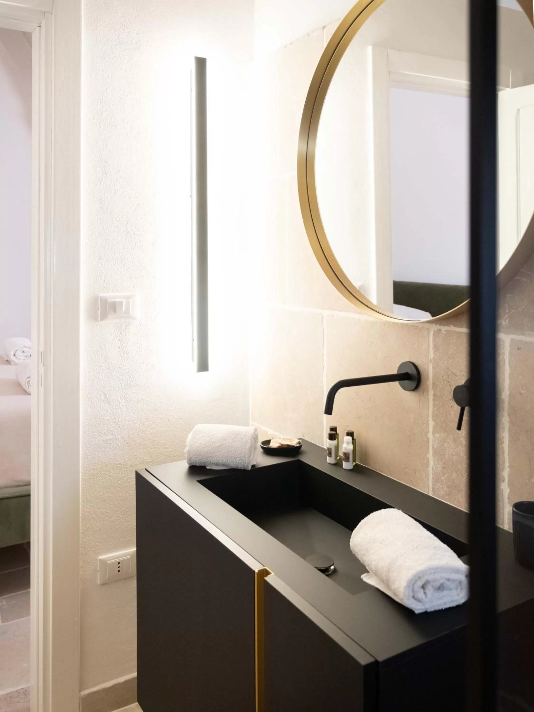 Bed in Dama Bianca Boutique Hotel Ostuni