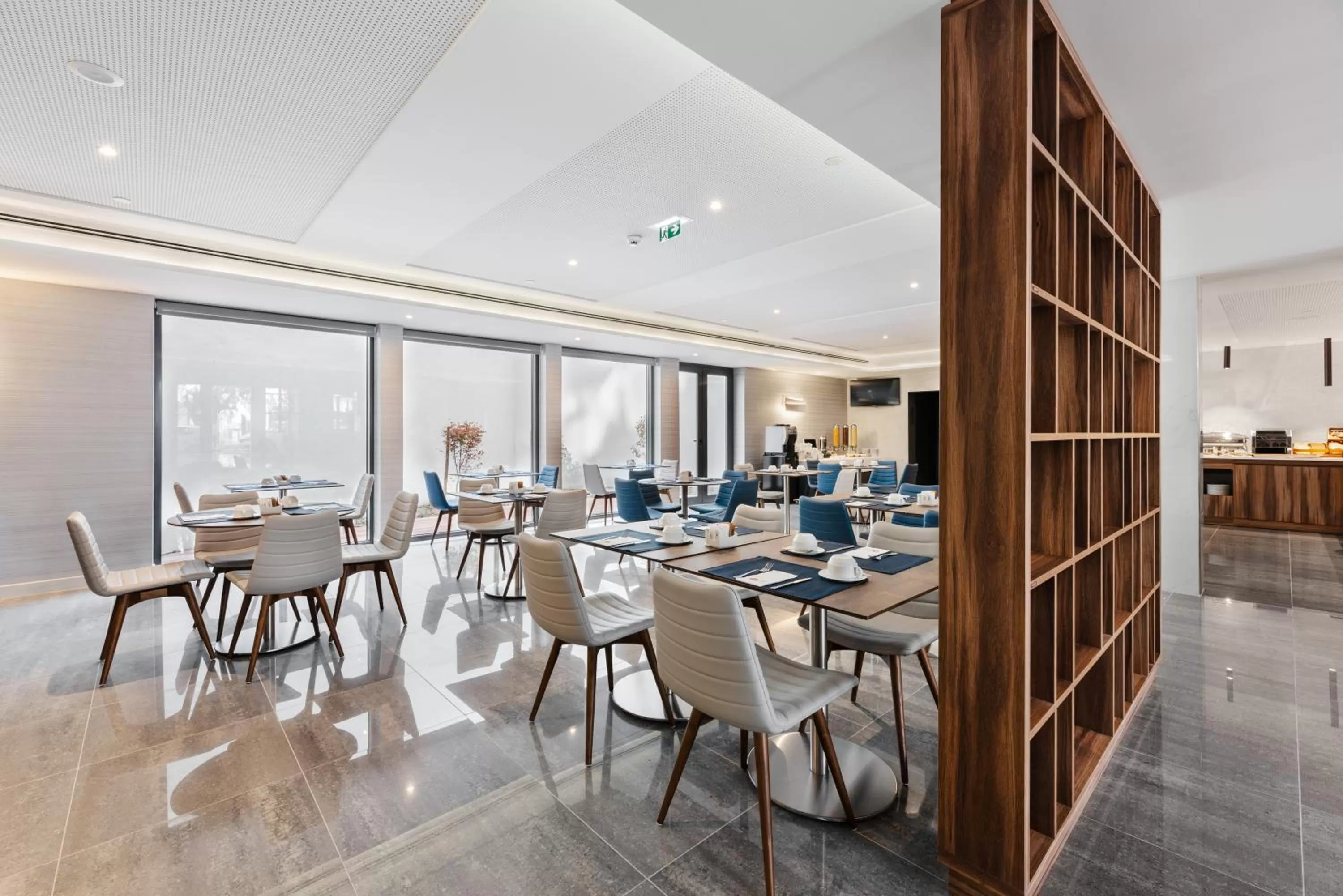 Restaurant/places to eat in Exe Saldanha