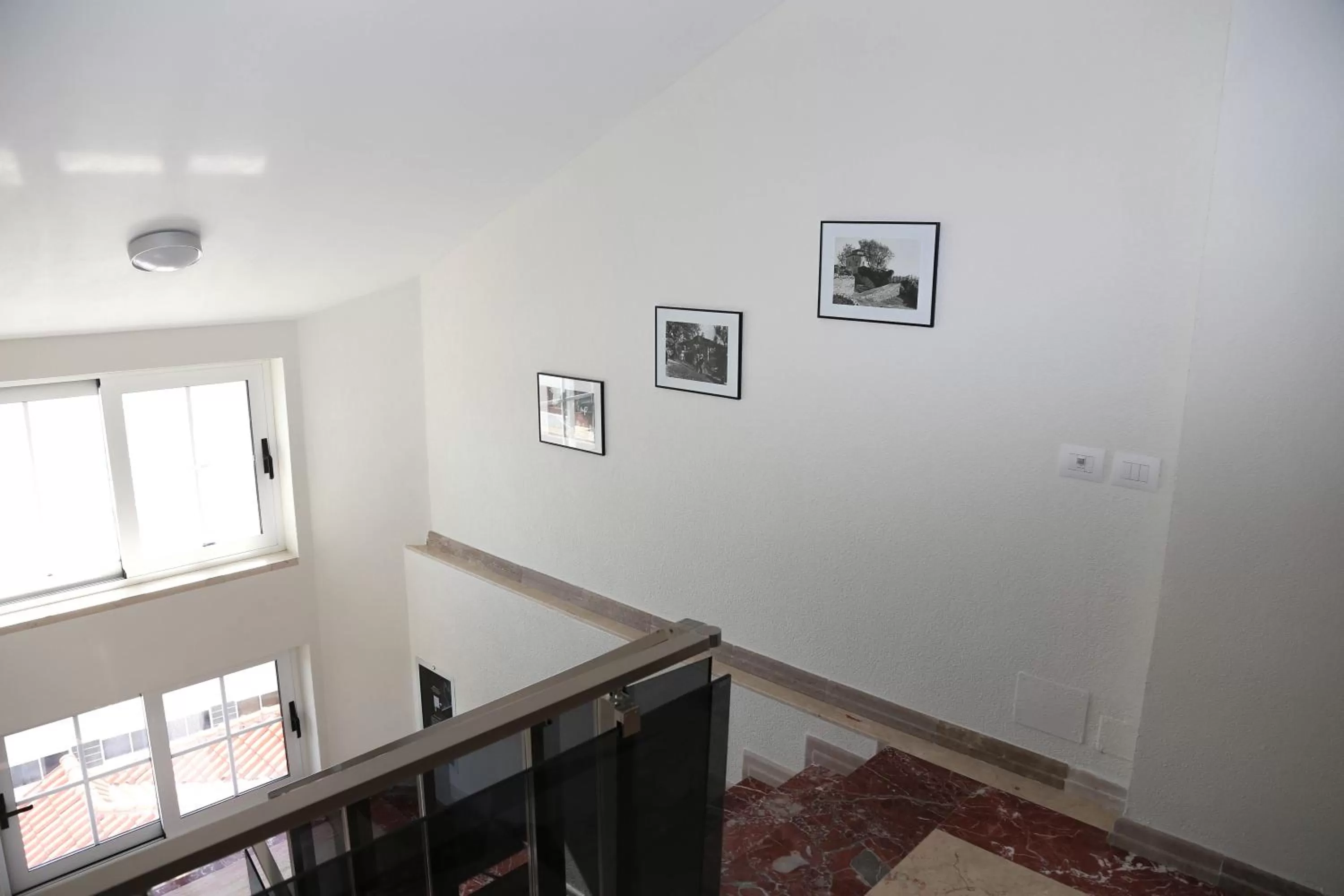 Area and facilities in Mervin Hotel