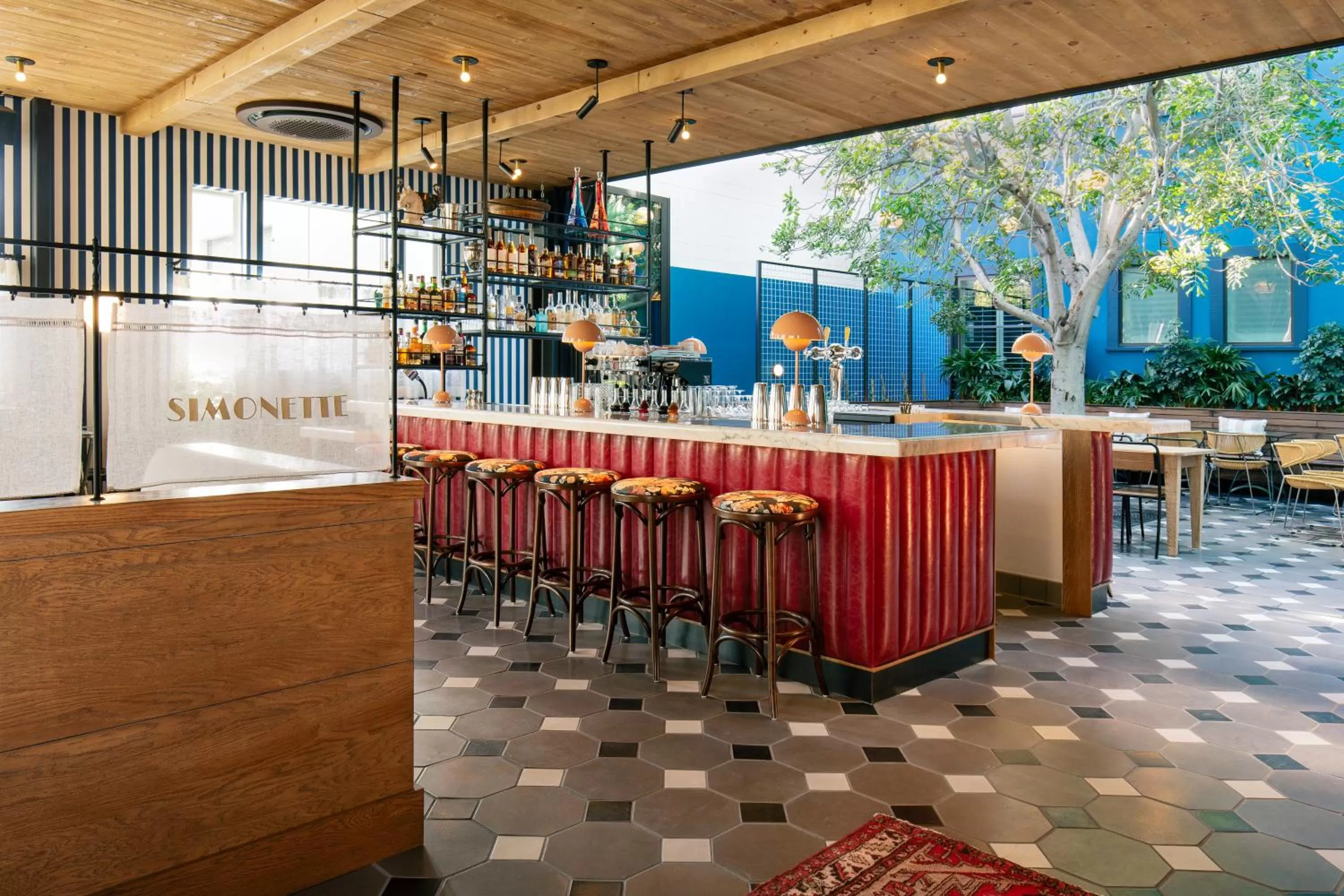 Lounge or bar in Palihotel Culver City