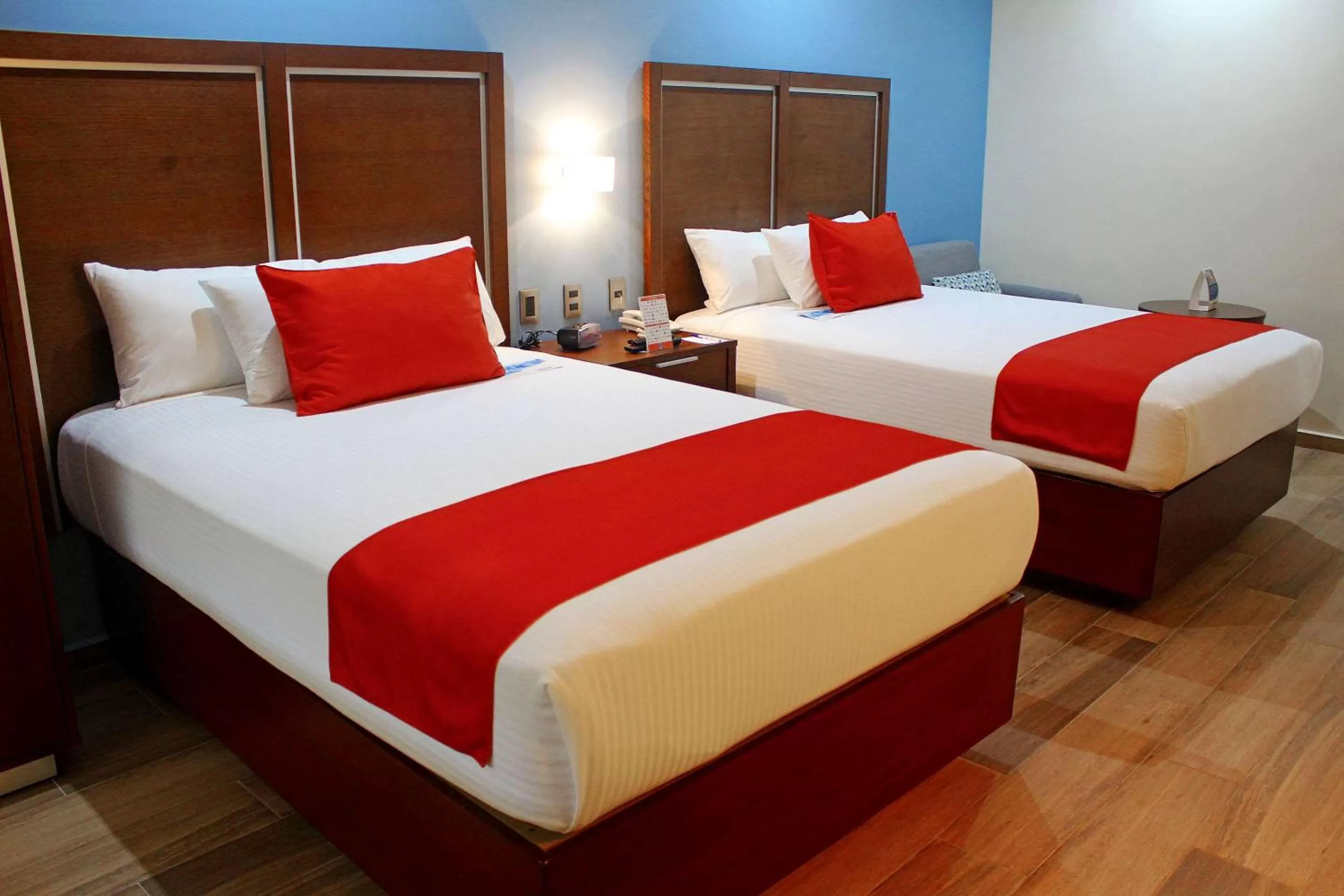 Photo of the whole room, Bed in Comfort Inn Monterrey Norte