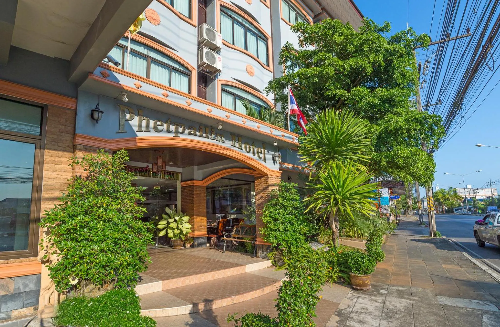 Facade/entrance in Krabi Phetpailin Hotel