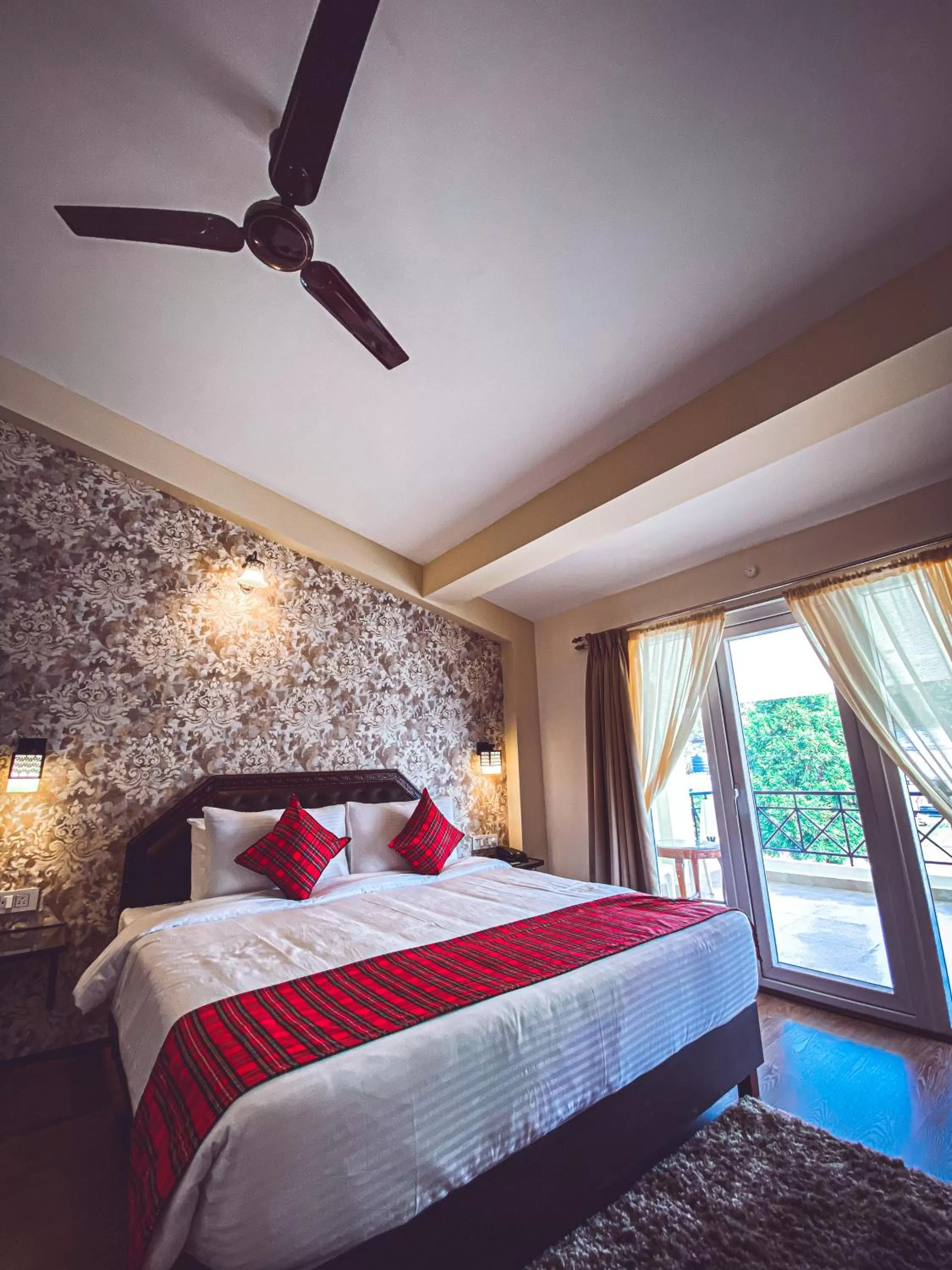 Bedroom, Bed in Windermere Inn