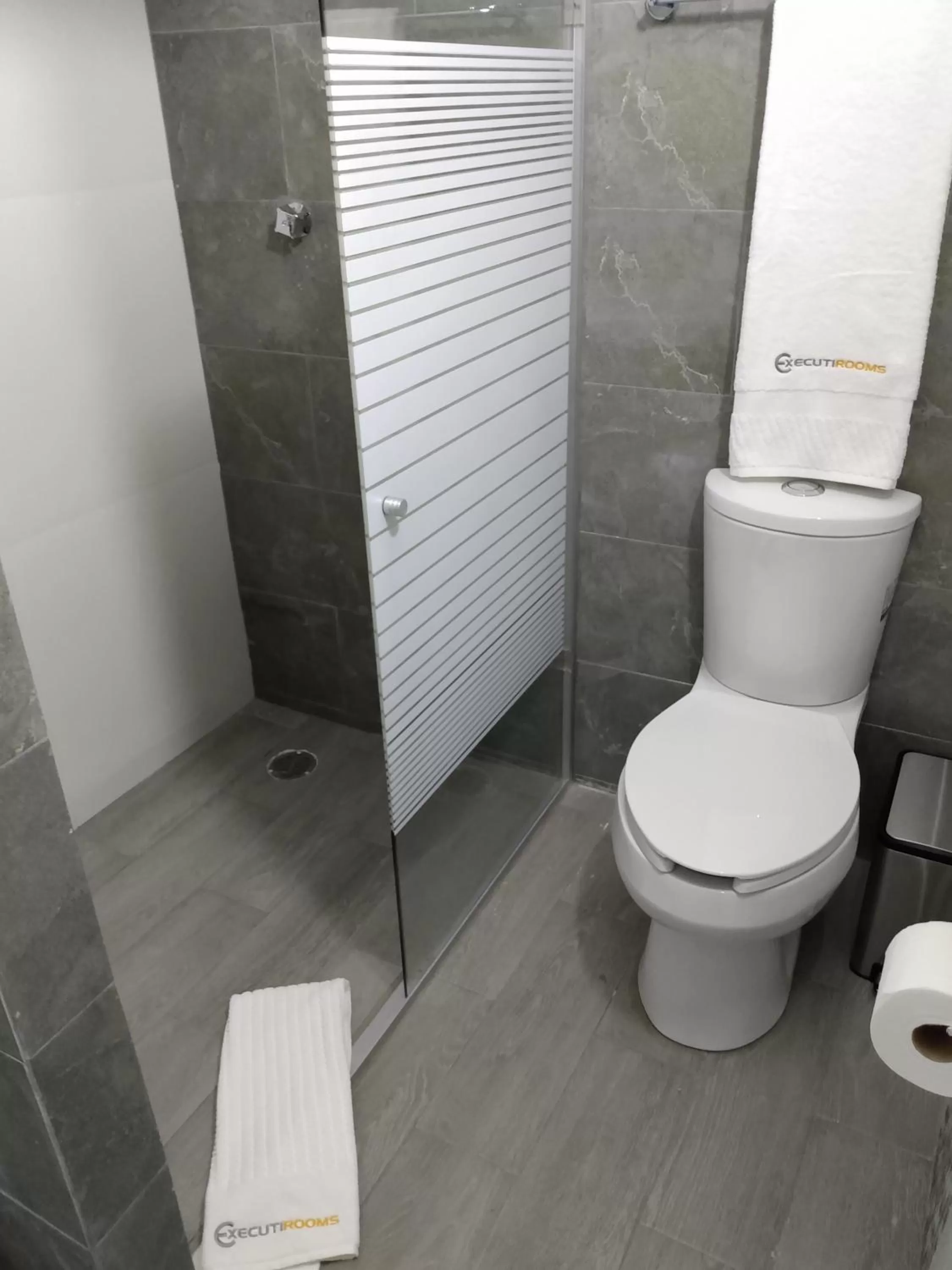 Toilet in EXECUTIROOMS VERACRUZ