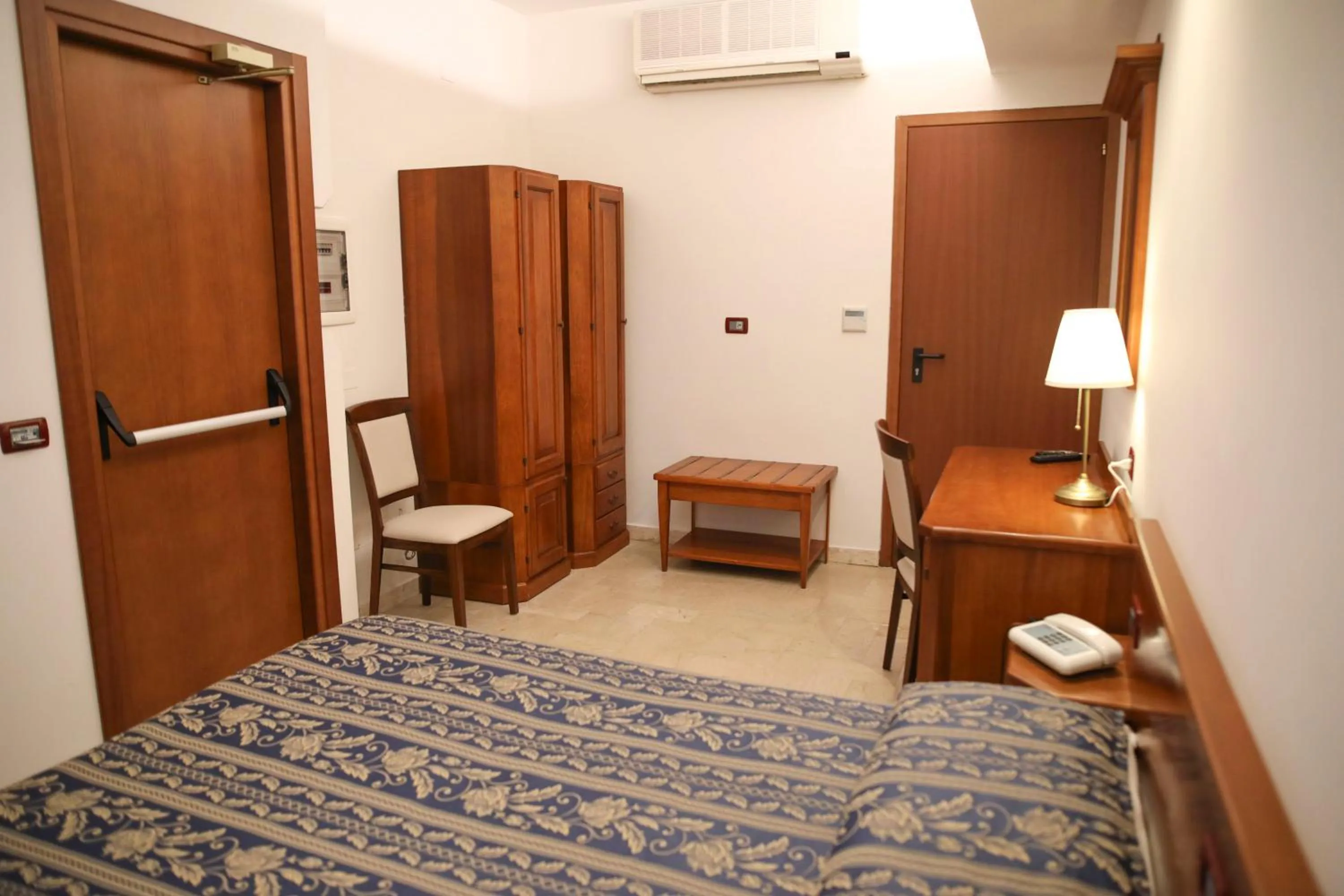 Photo of the whole room, Bed in Hotel La Giara