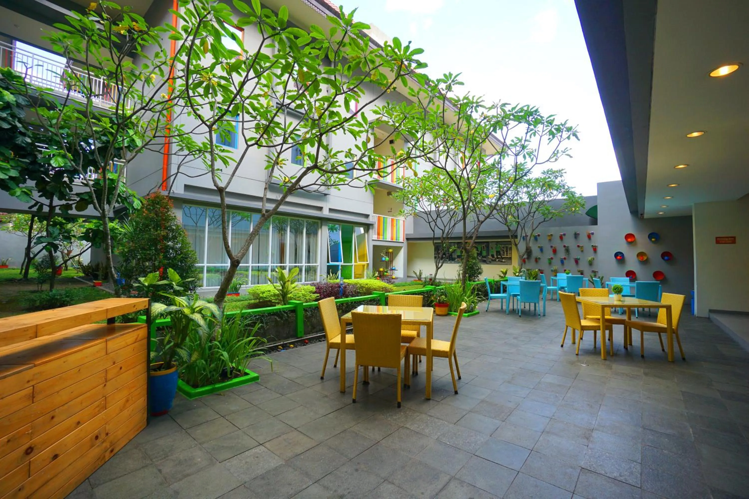 Garden in POP! Hotel Sangaji Yogyakarta