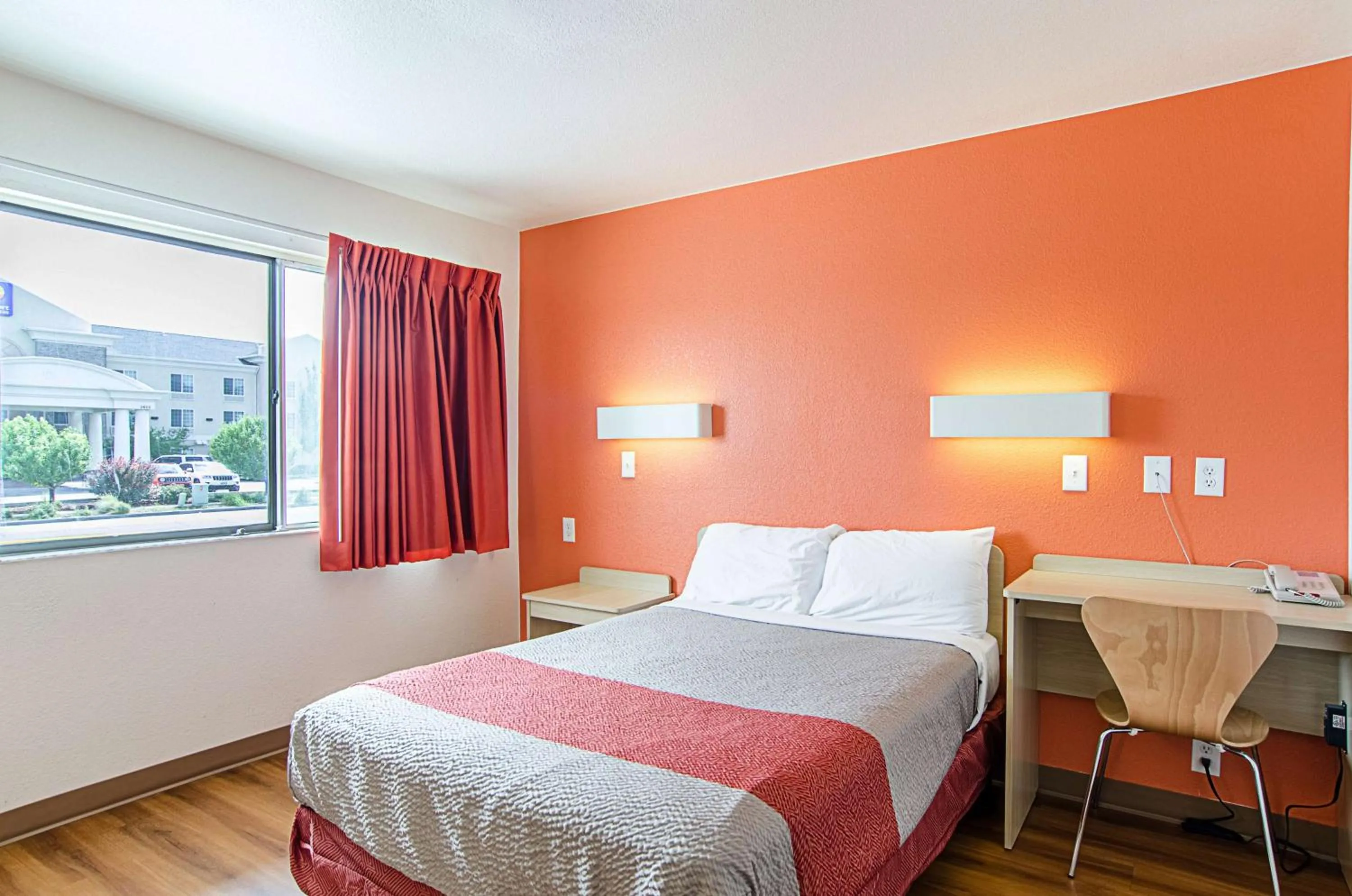 Queen Room - Disability Access in Motel 6-Rock Springs, WY