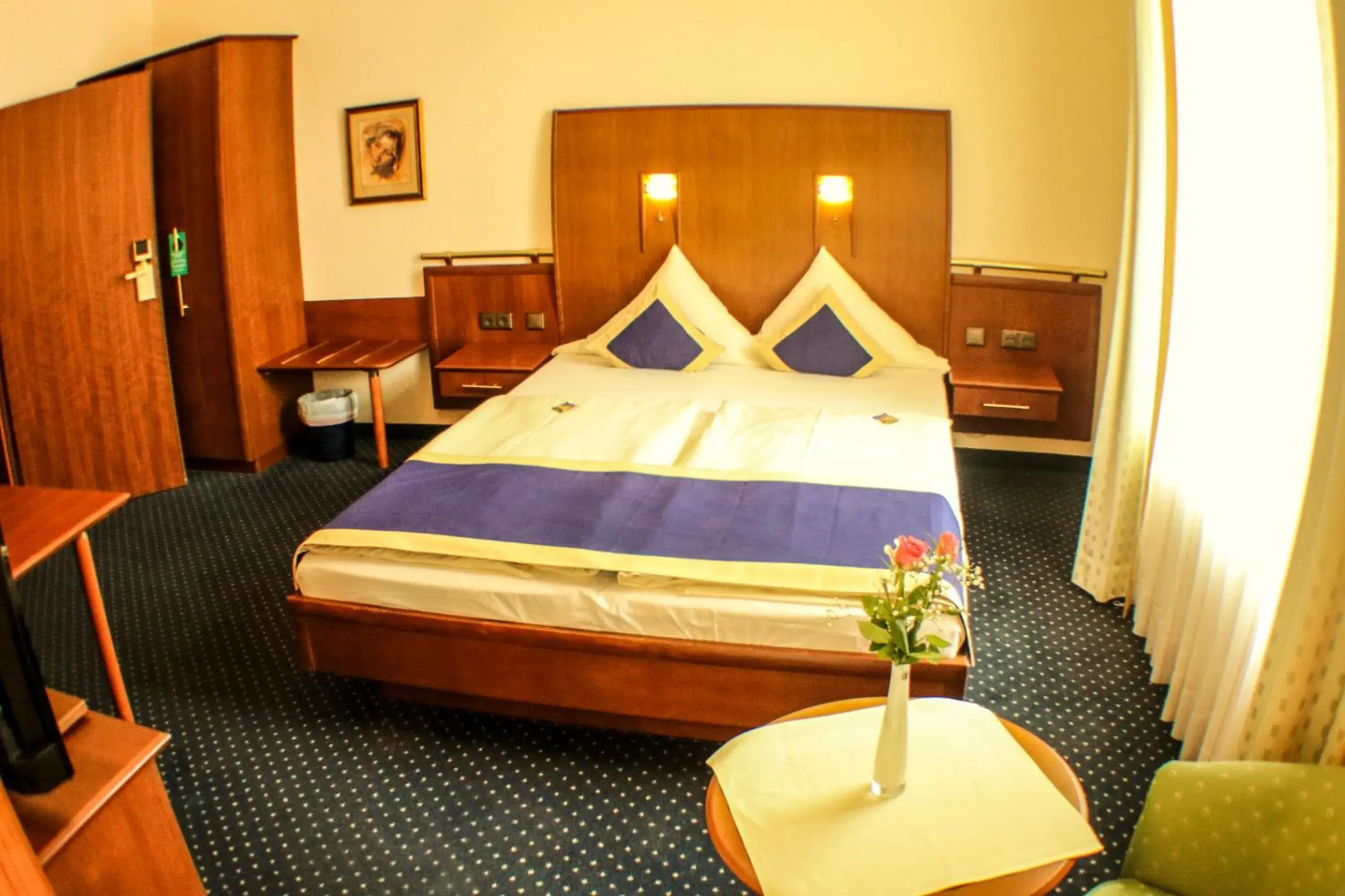 Single Room - single occupancy in Victoria Hotel Single Room - single occupancy in Victoria Hotel